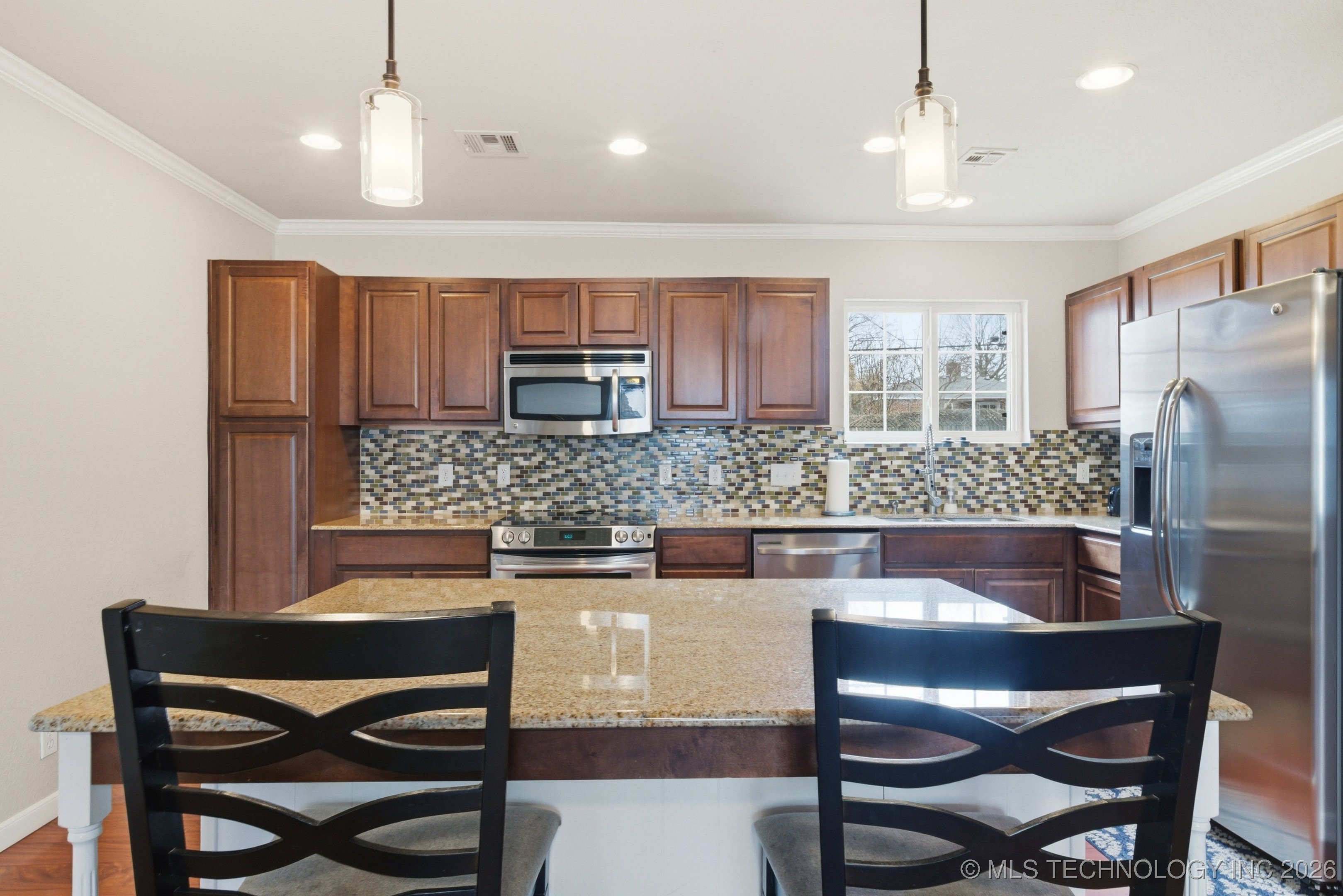 1321 S Quebec Avenue Property Photo 12