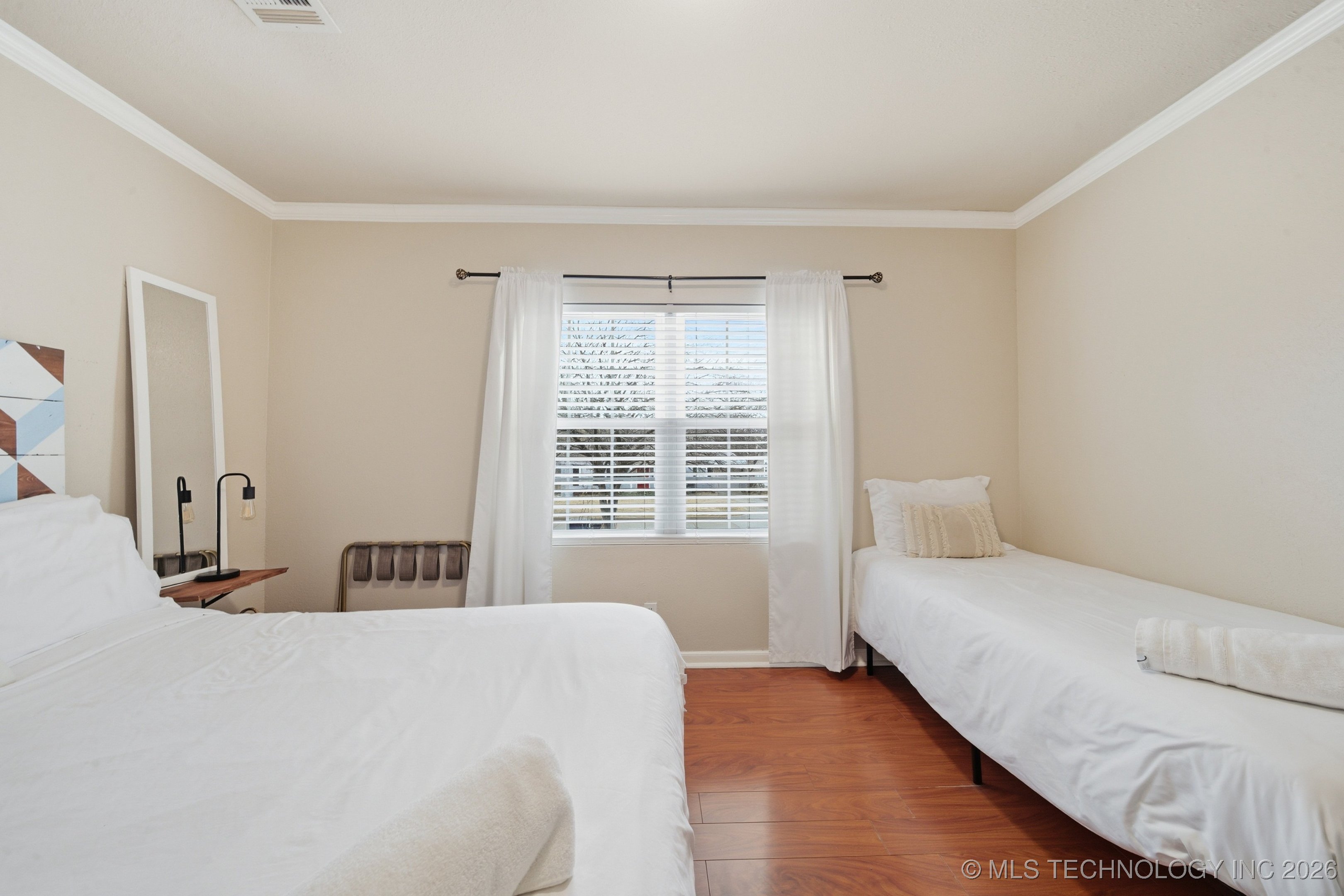 1321 S Quebec Avenue Property Photo 21