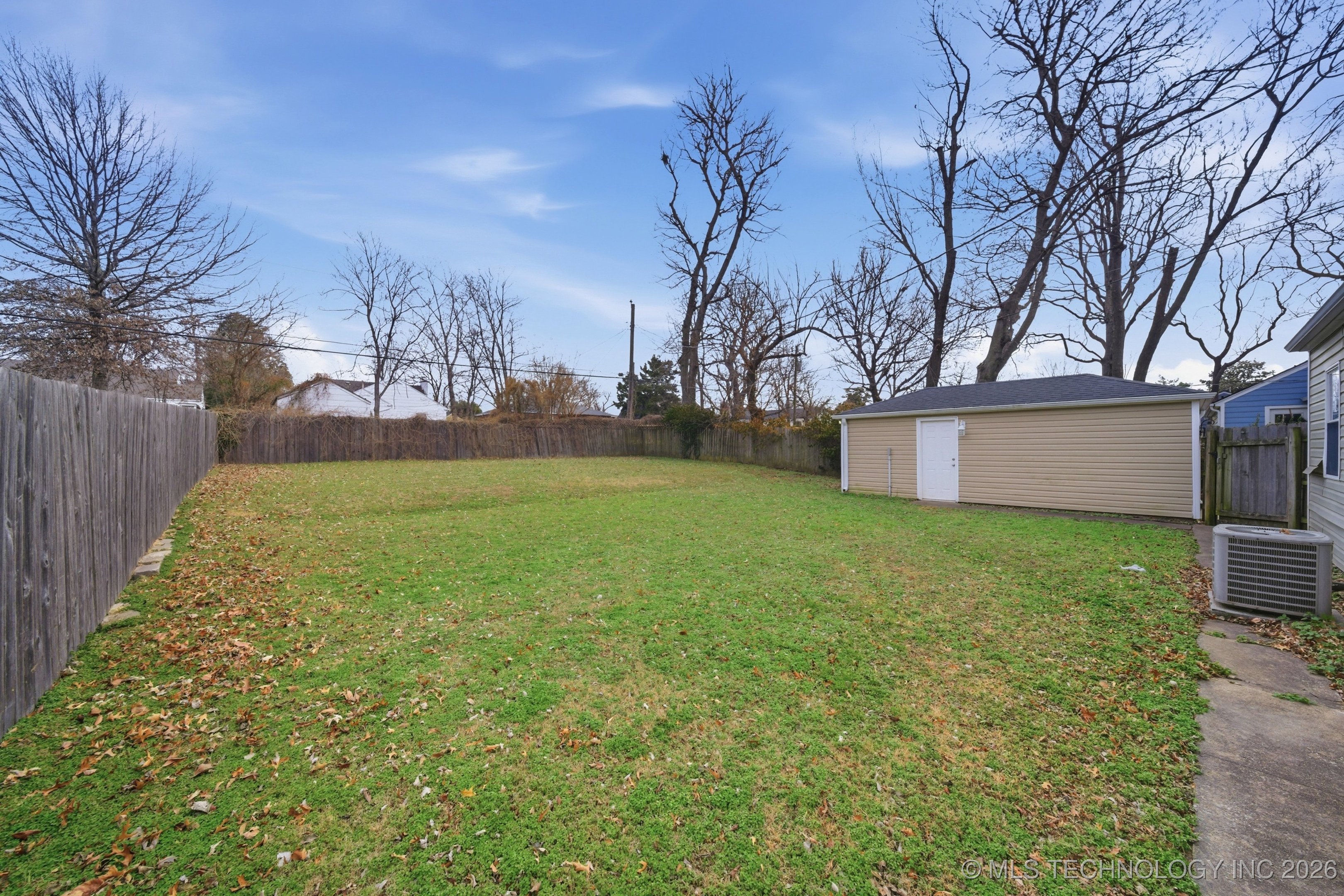 1321 S Quebec Avenue Property Photo 24