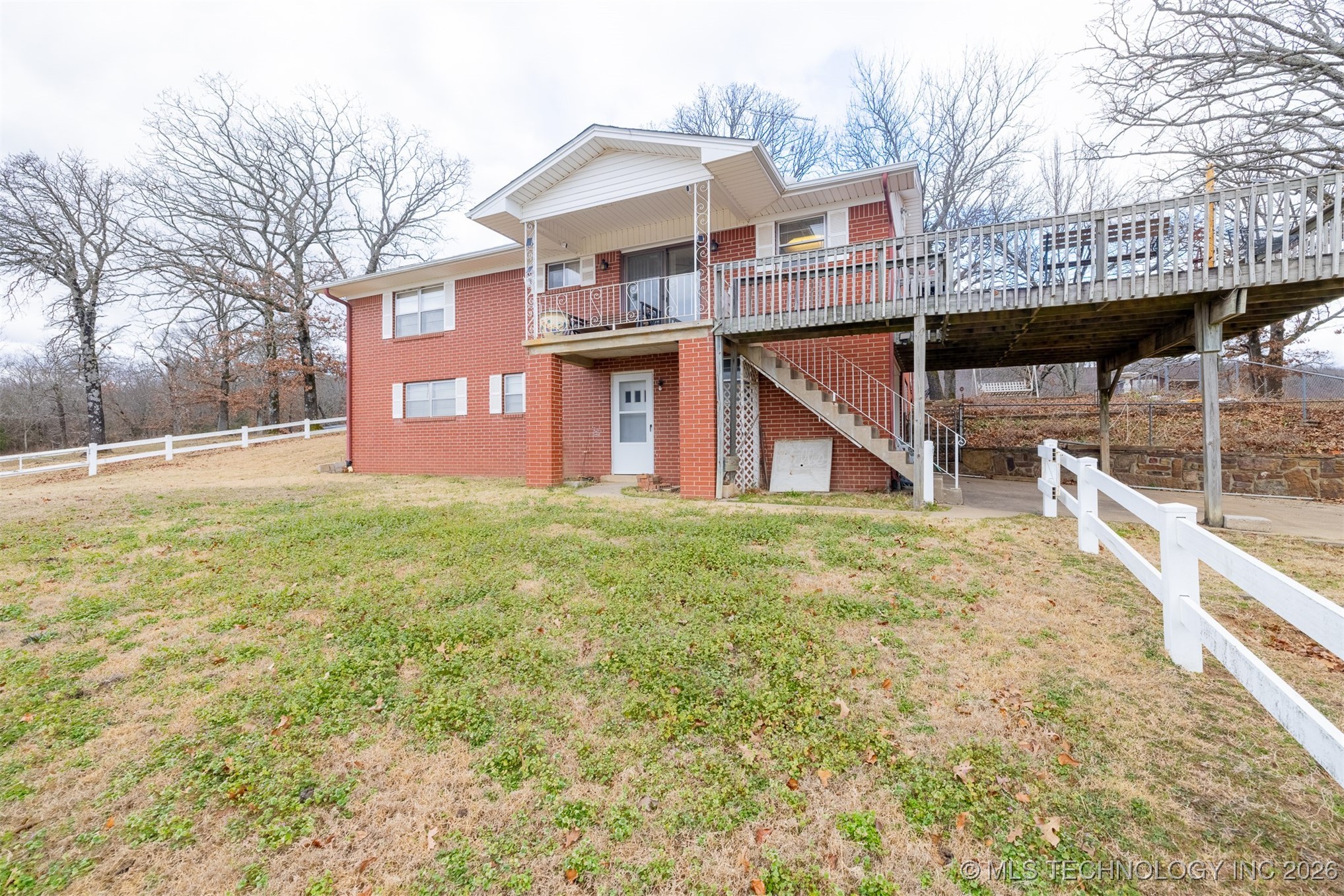 466821 E 1090 Road Property Photo 1