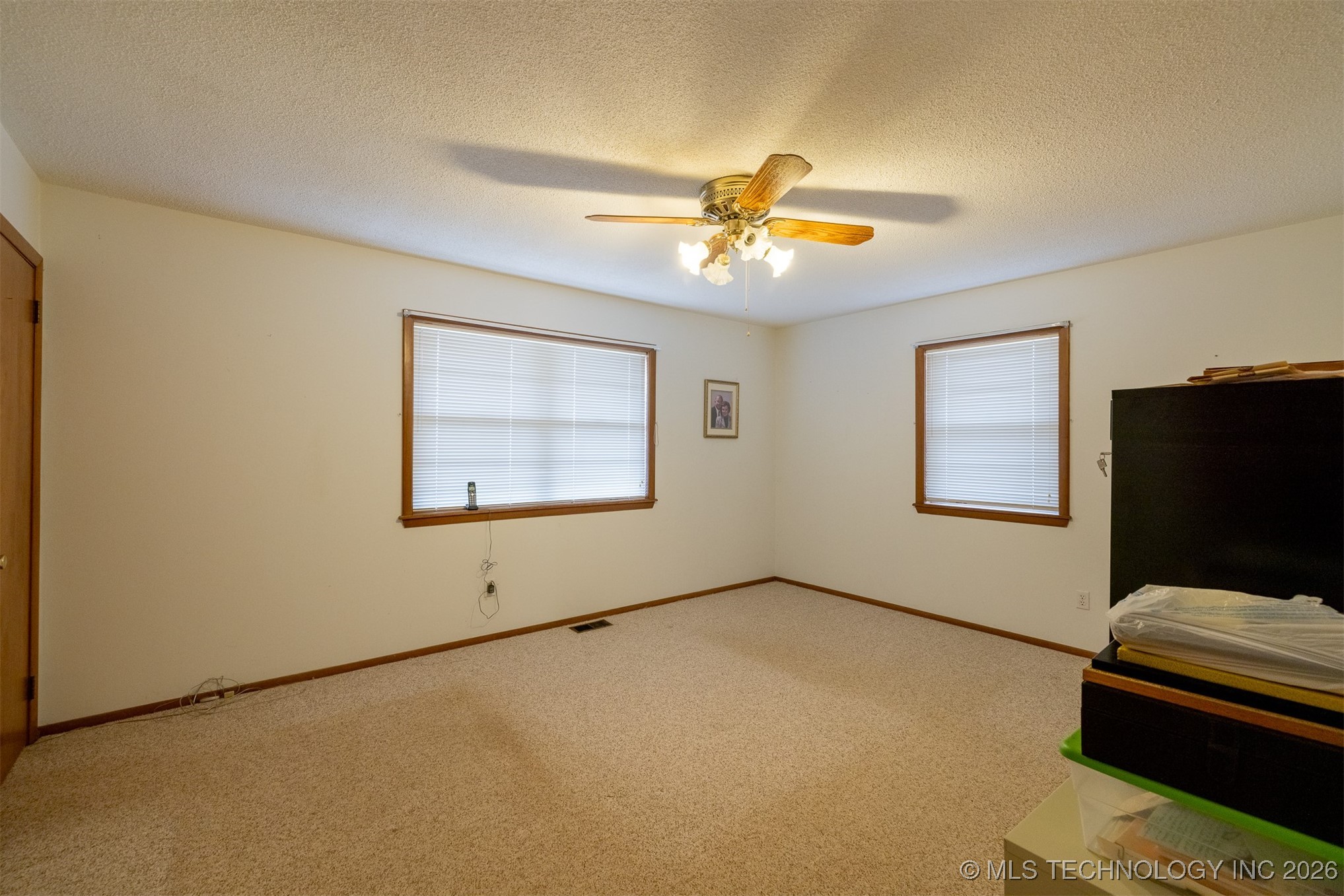 466821 E 1090 Road Property Photo 6