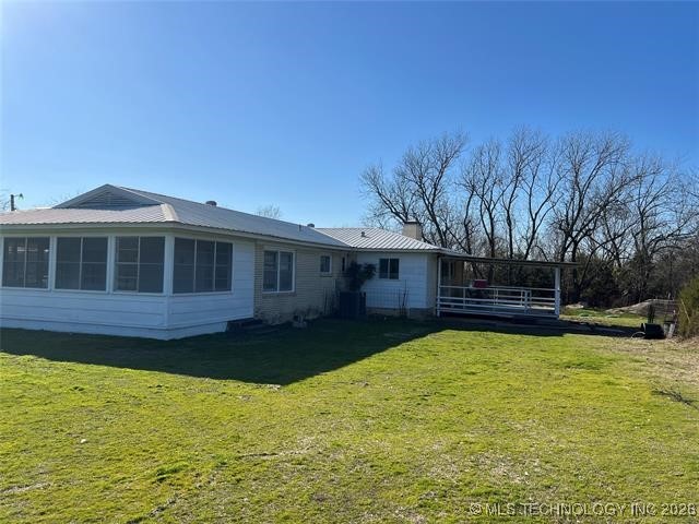8925 State Road 78 Property Photo 2