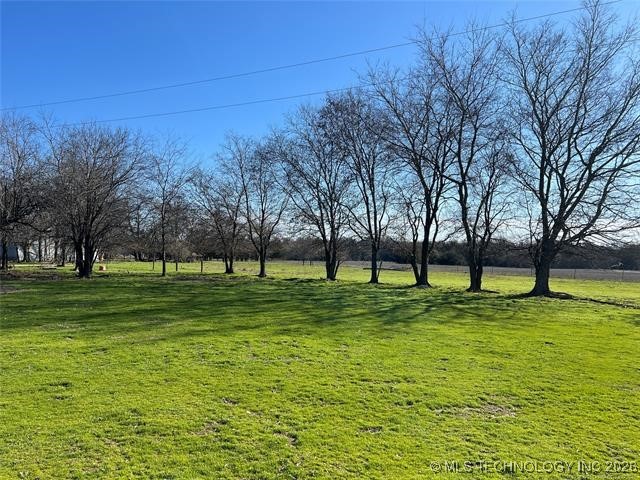 8925 State Road 78 Property Photo 9