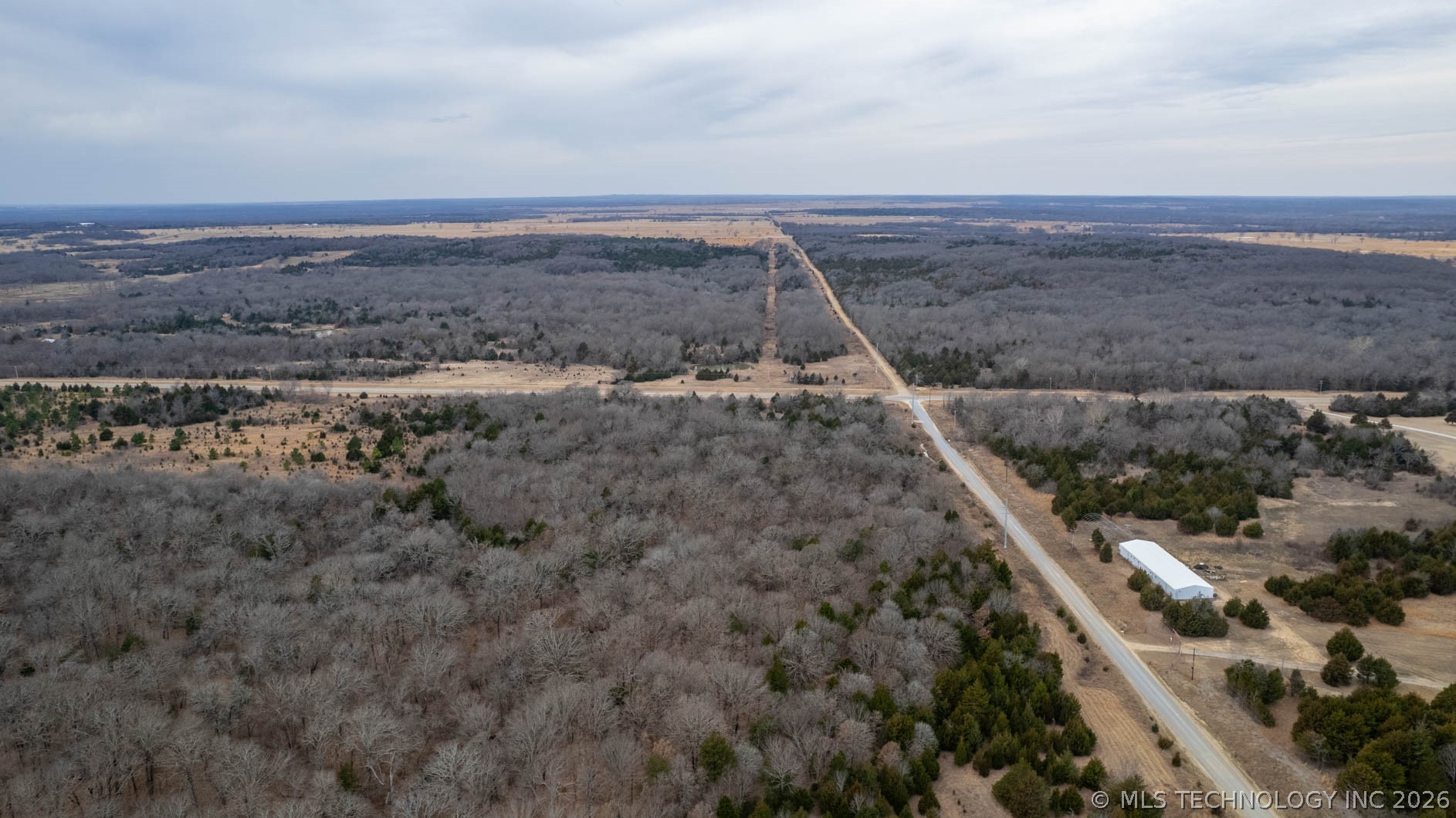 1 E 1180 Road Property Photo 8