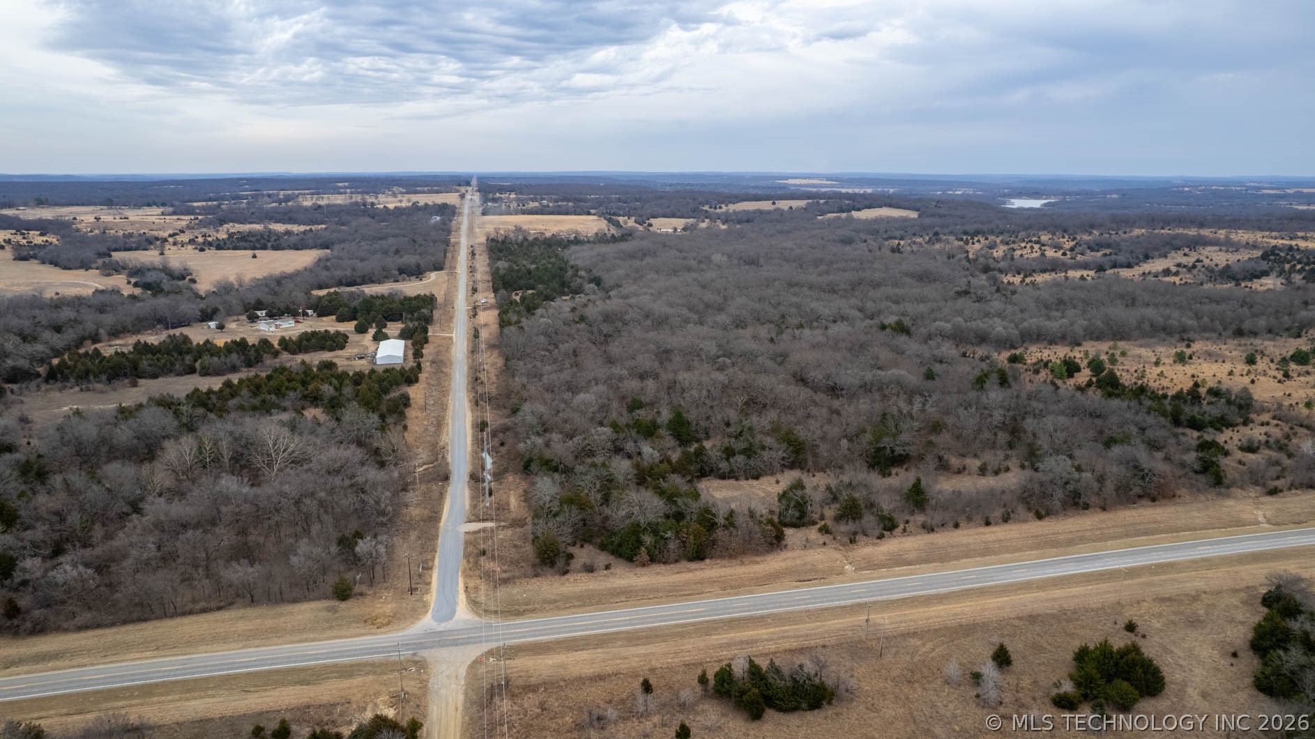 1 E 1180 Road Property Photo 15