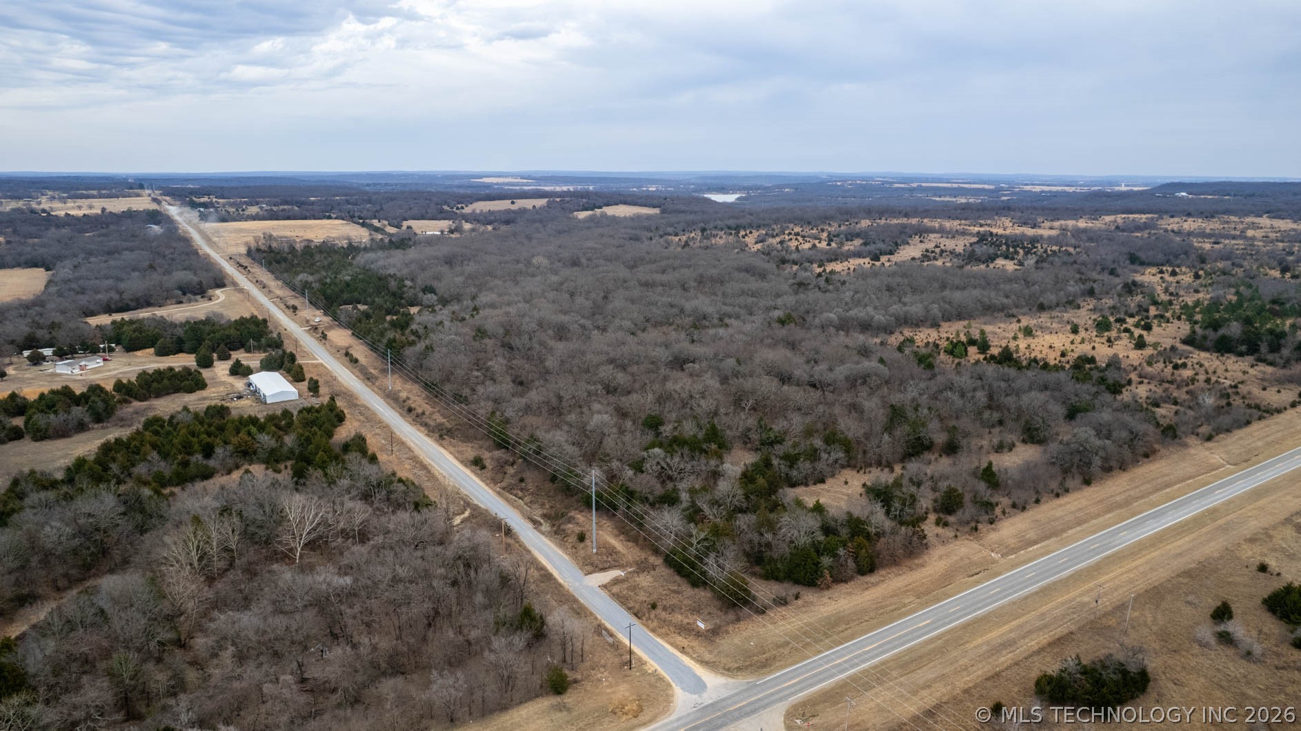 1 E 1180 Road Property Photo 16