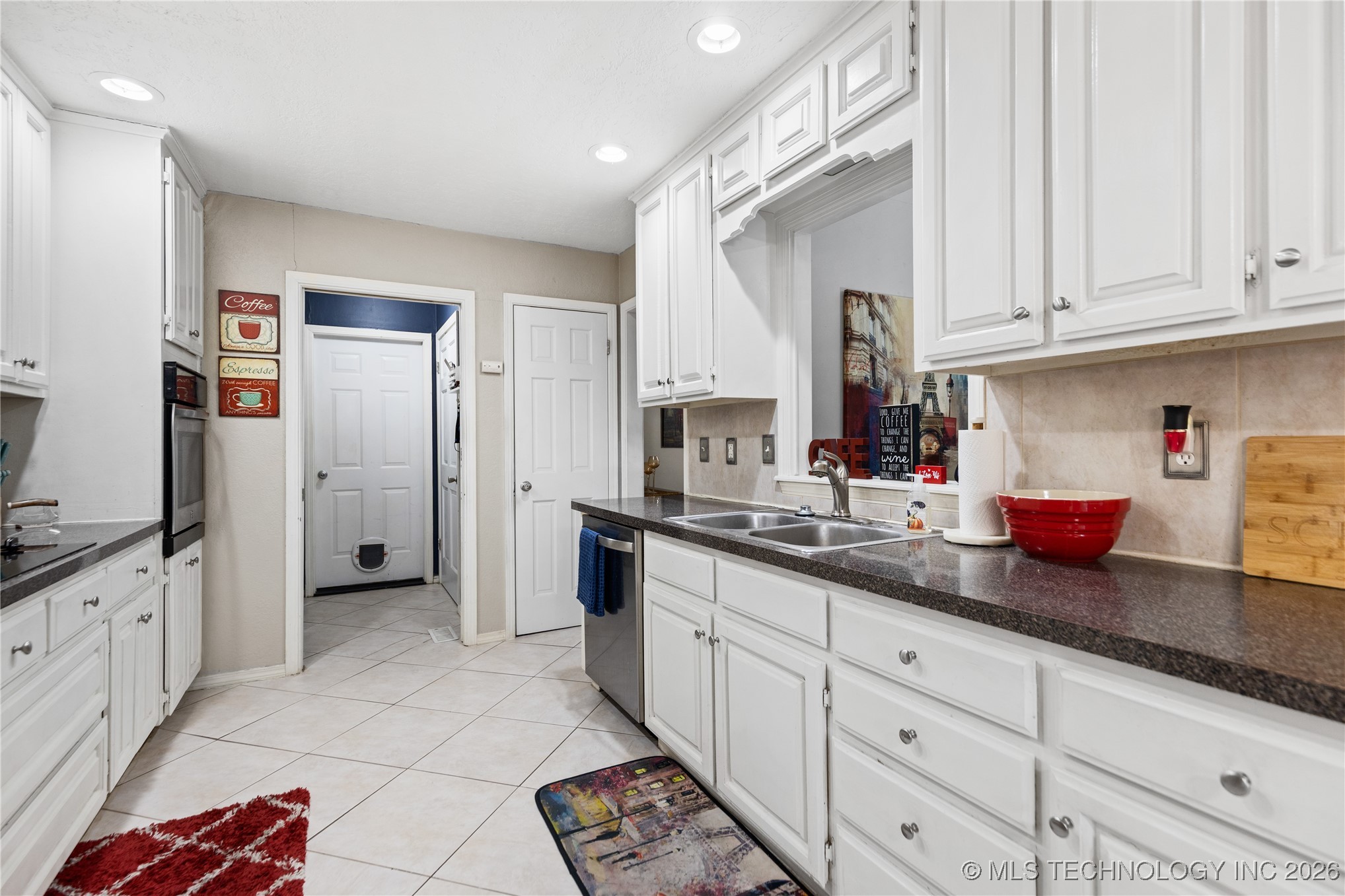 3762 E 81st Place Property Photo 10