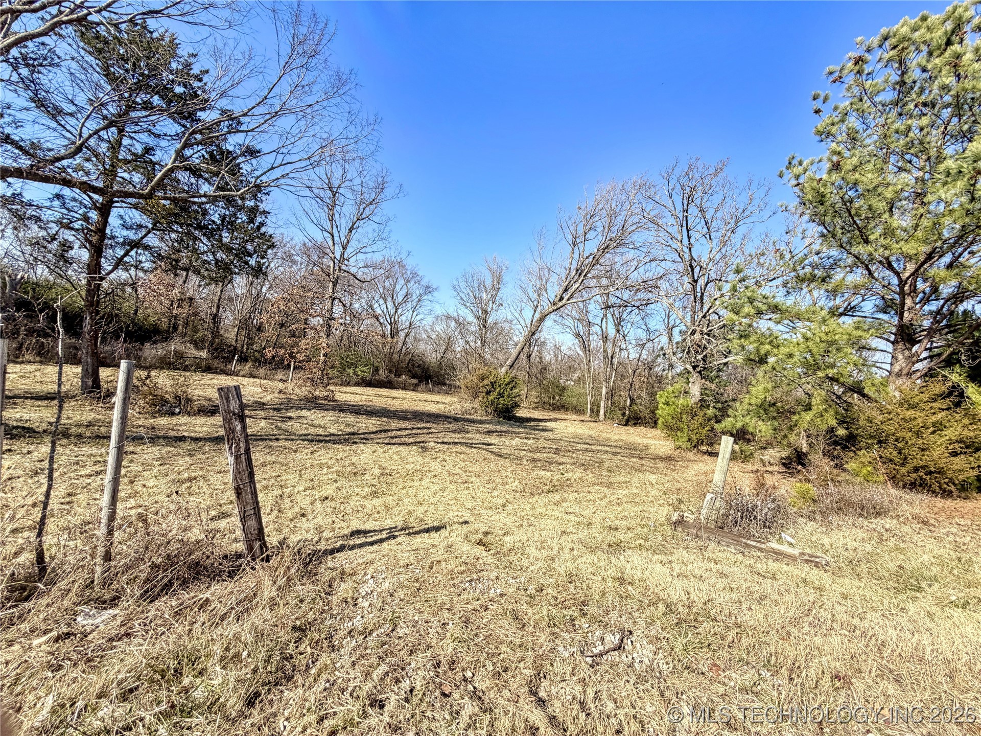 451440 E 990 Road Property Photo 9