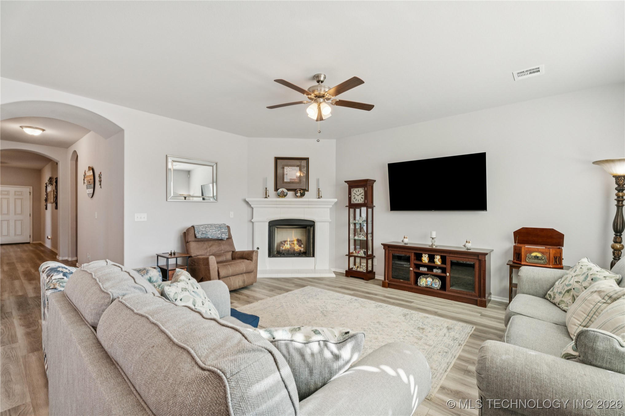 6250 S 317th East Avenue Property Photo 4