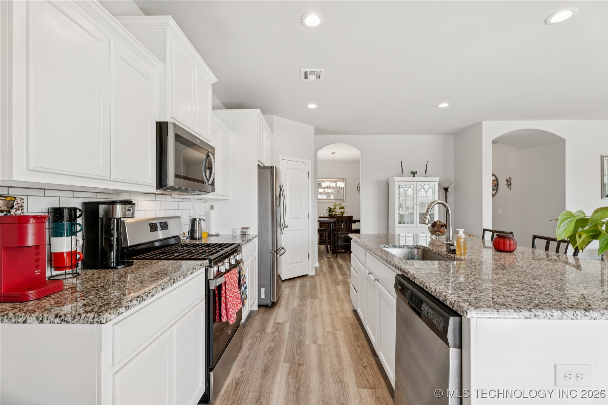 6250 S 317th East Avenue Property Photo 6