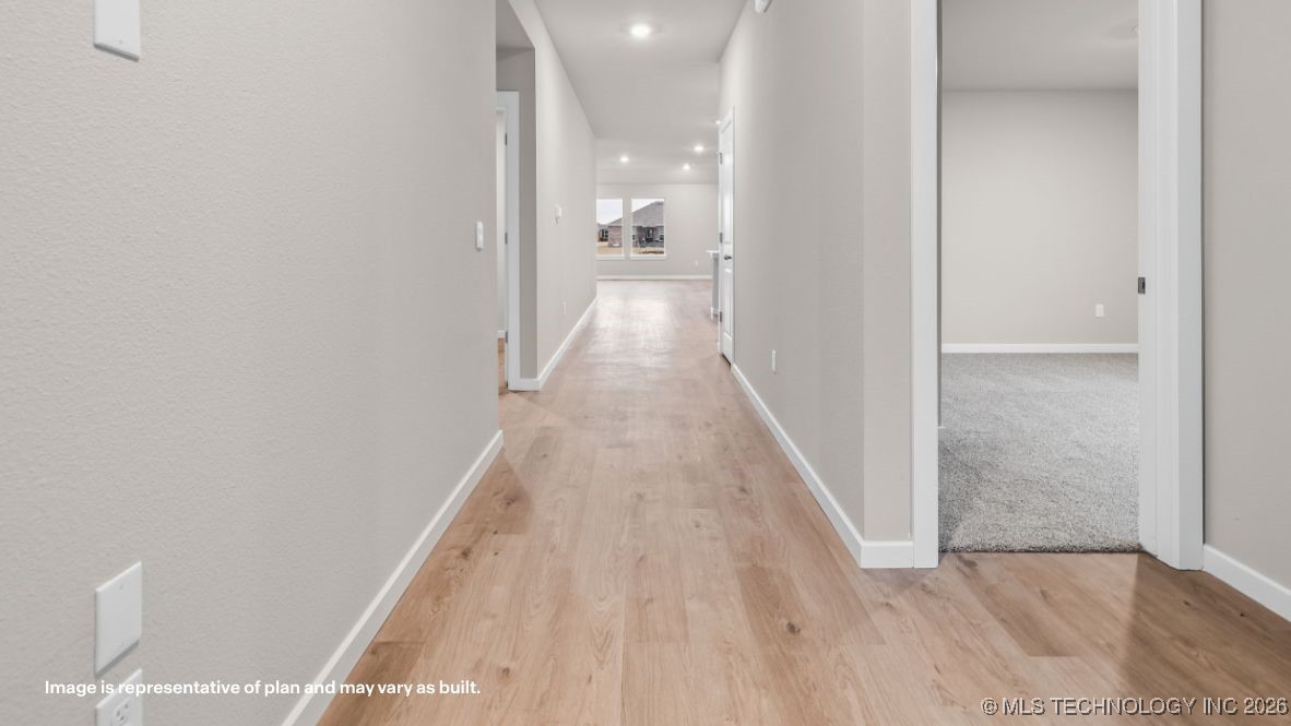 7511 N 154th East Avenue Property Photo 3