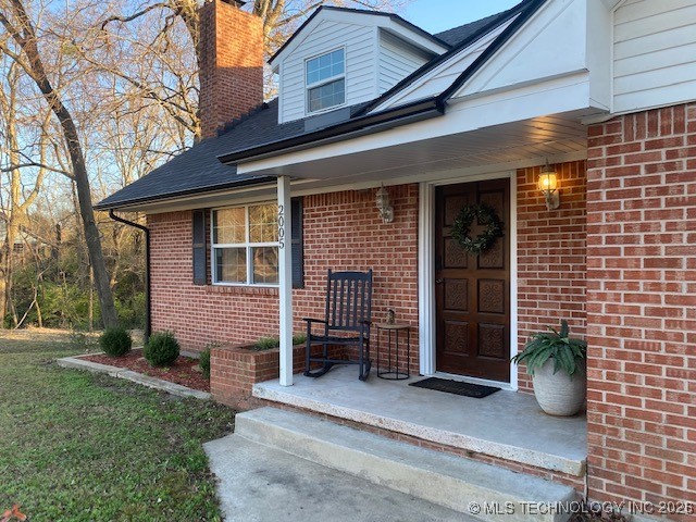 2005 E Foster Property Photo 2