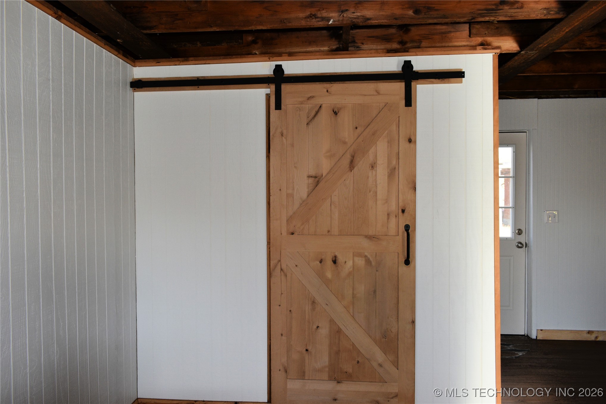 105 W Valliant Avenue Property Photo 13