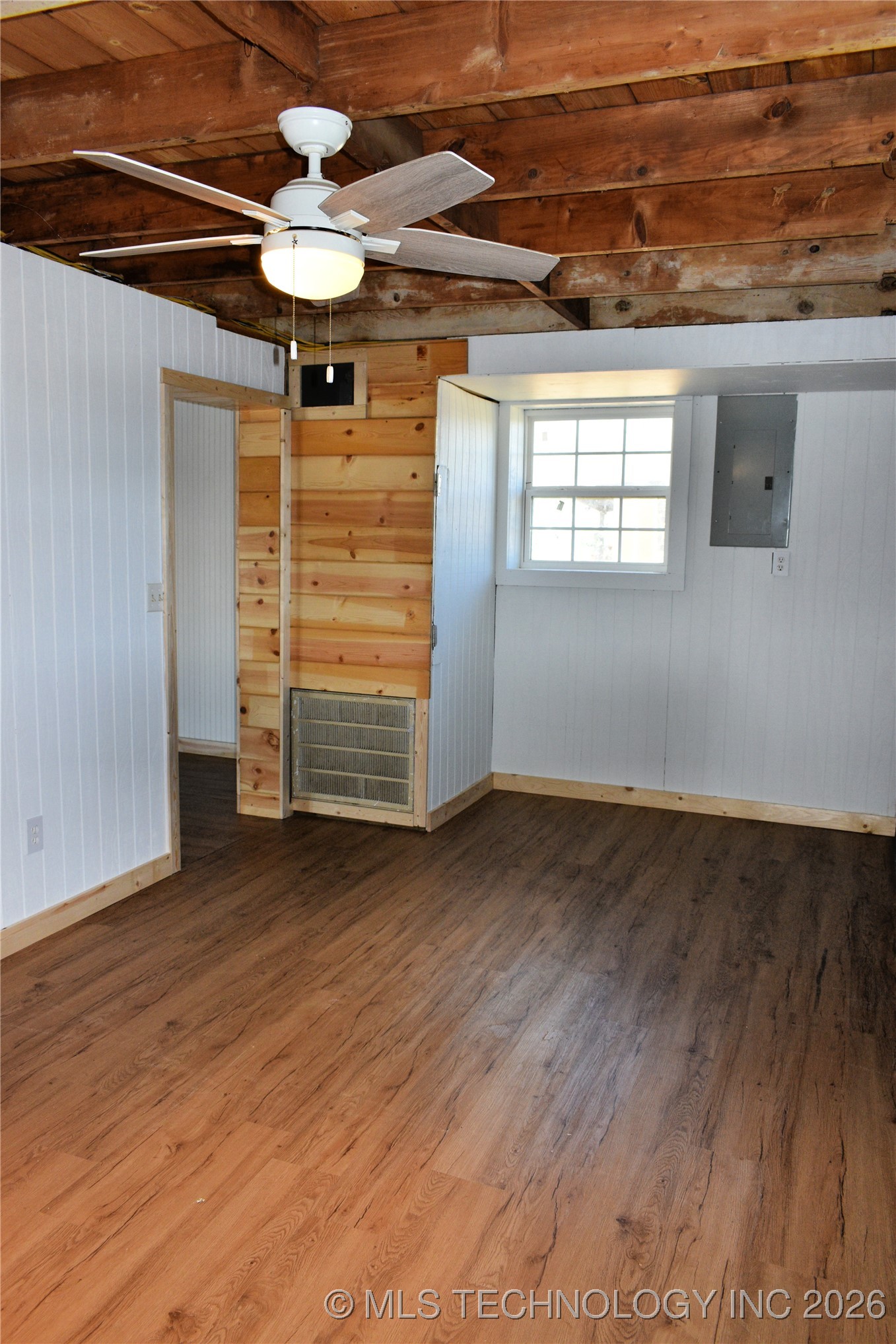 105 W Valliant Avenue Property Photo 20