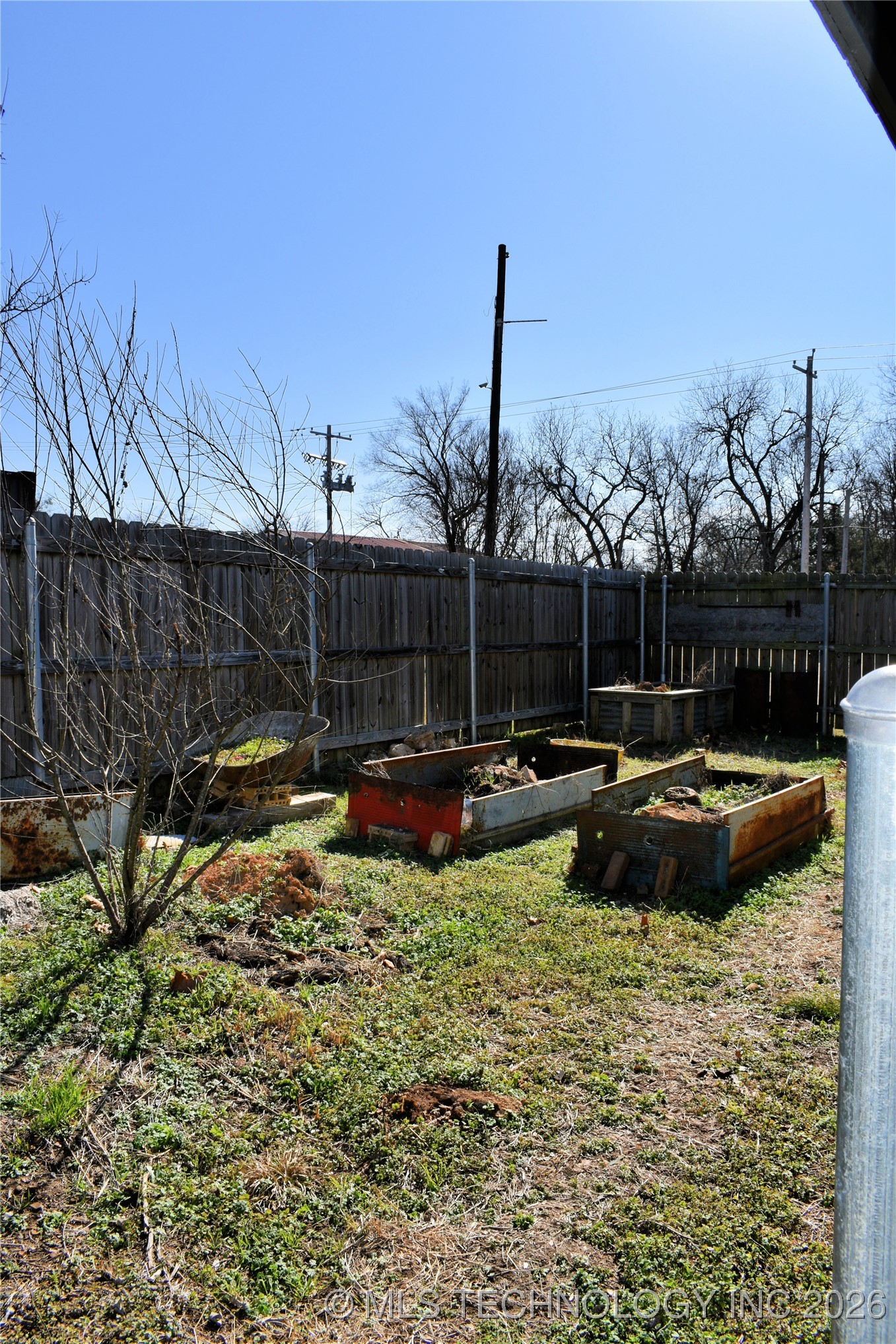 105 W Valliant Avenue Property Photo 29