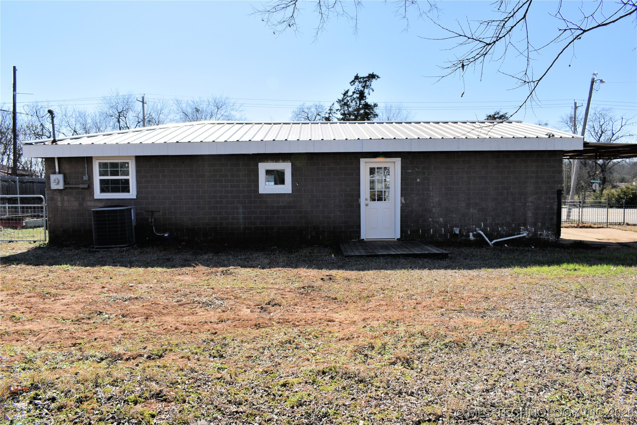 105 W Valliant Avenue Property Photo 30