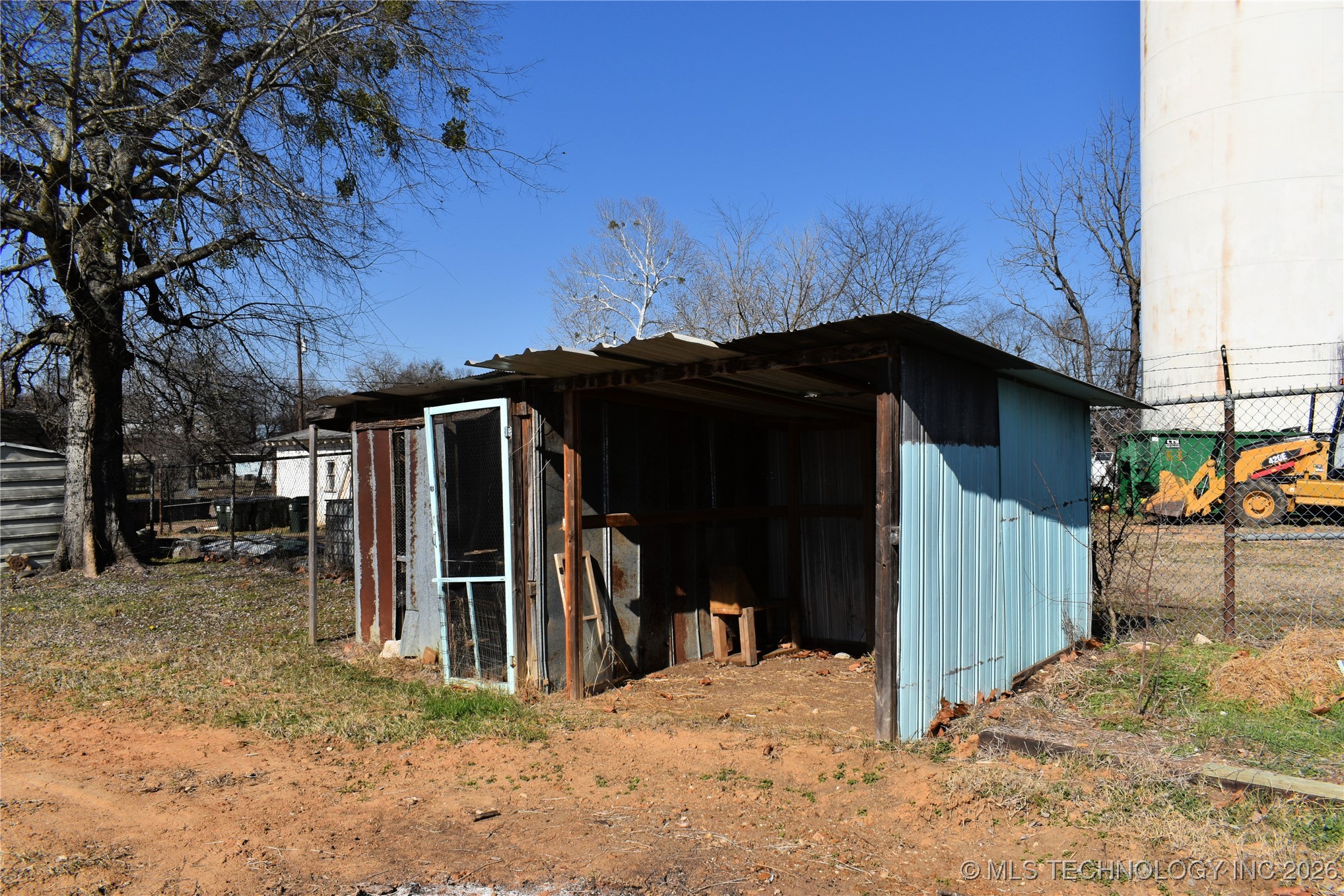 105 W Valliant Avenue Property Photo 33