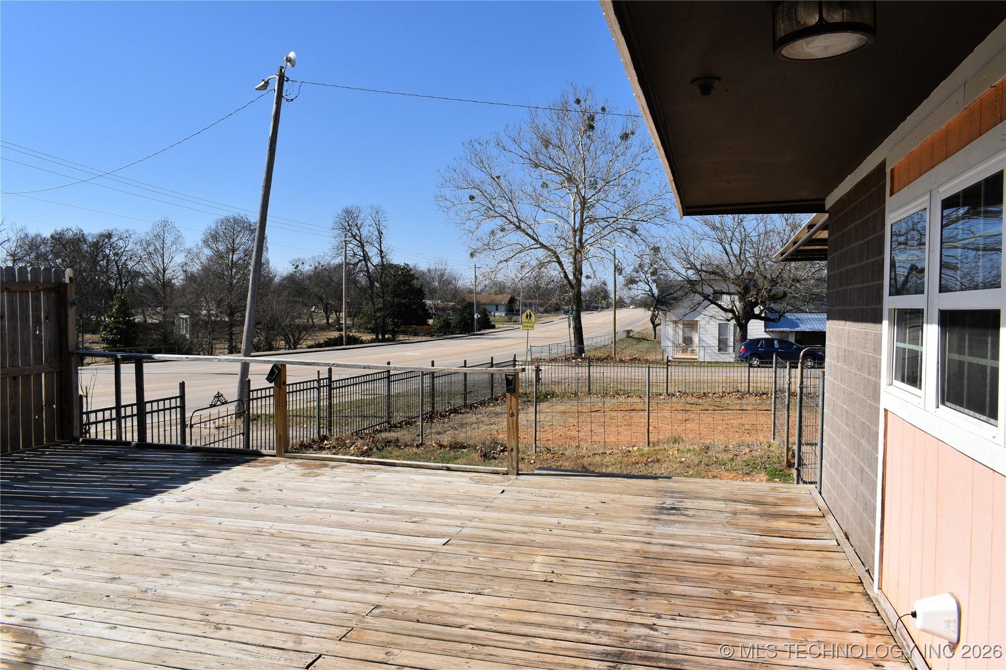 105 W Valliant Avenue Property Photo 34