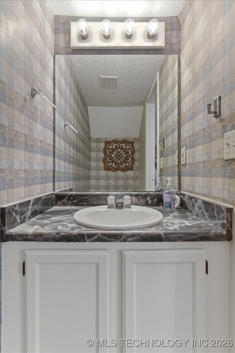 2433 E 87th Street 285 Property Photo 12