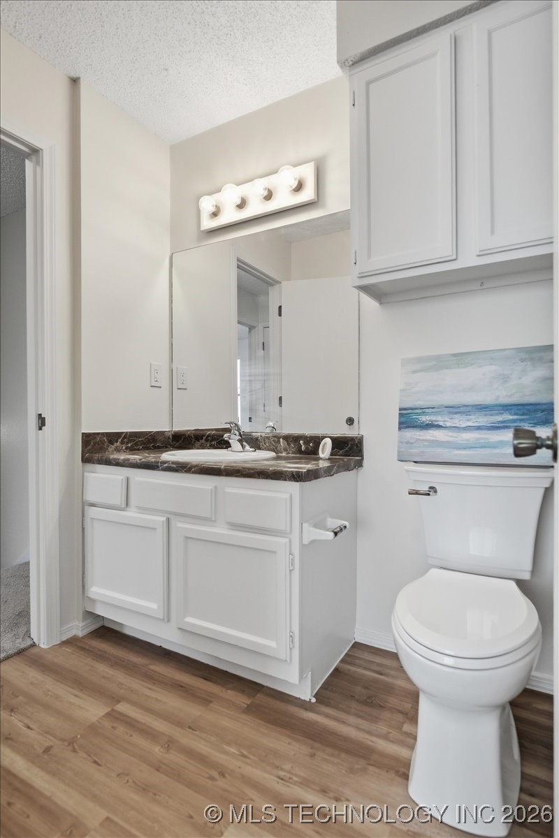 2433 E 87th Street 285 Property Photo 18