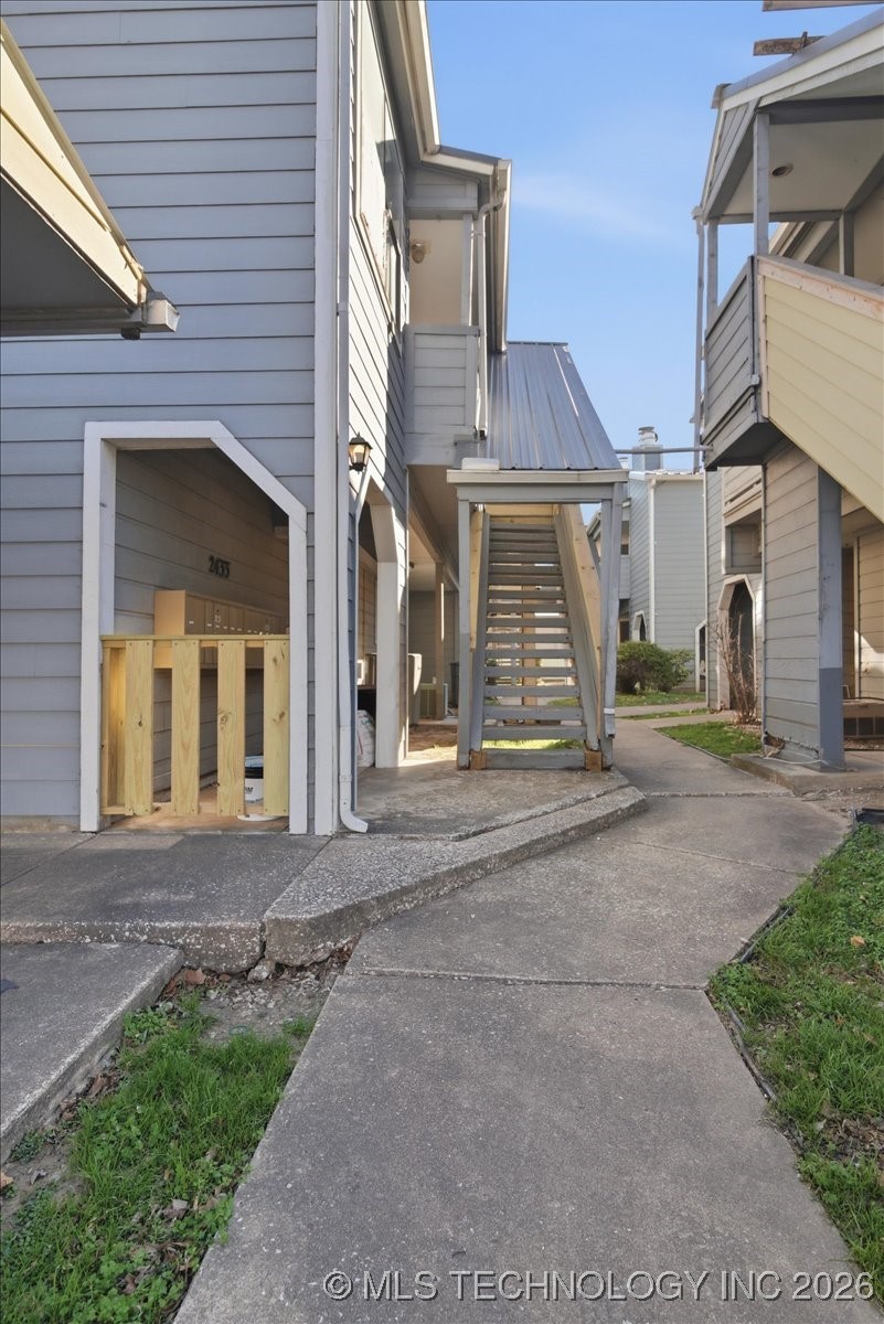 2433 E 87th Street 285 Property Photo 25