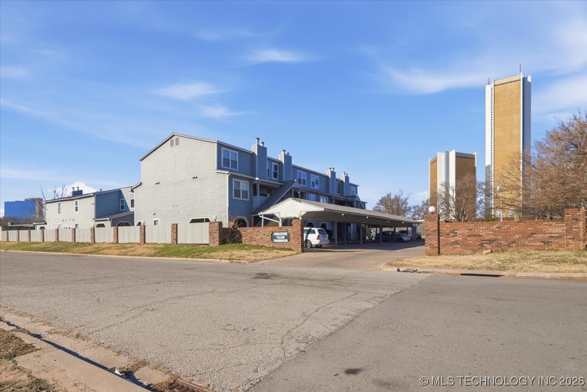 2433 E 87th Street 285 Property Photo 28