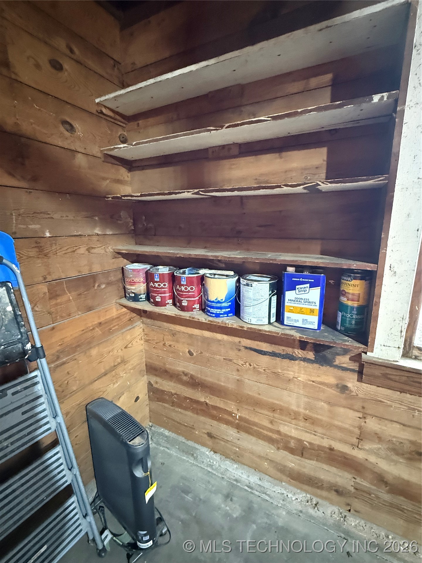 611 Goingsnake Property Photo 3