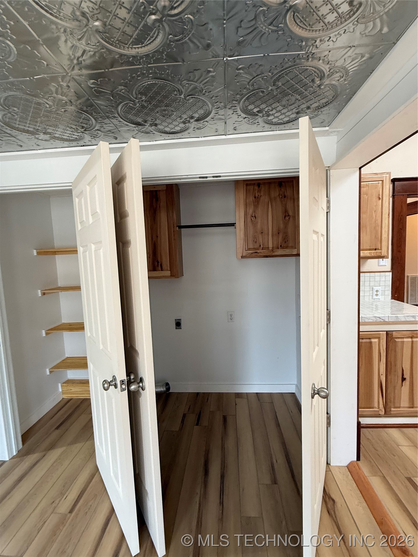 611 Goingsnake Property Photo 8