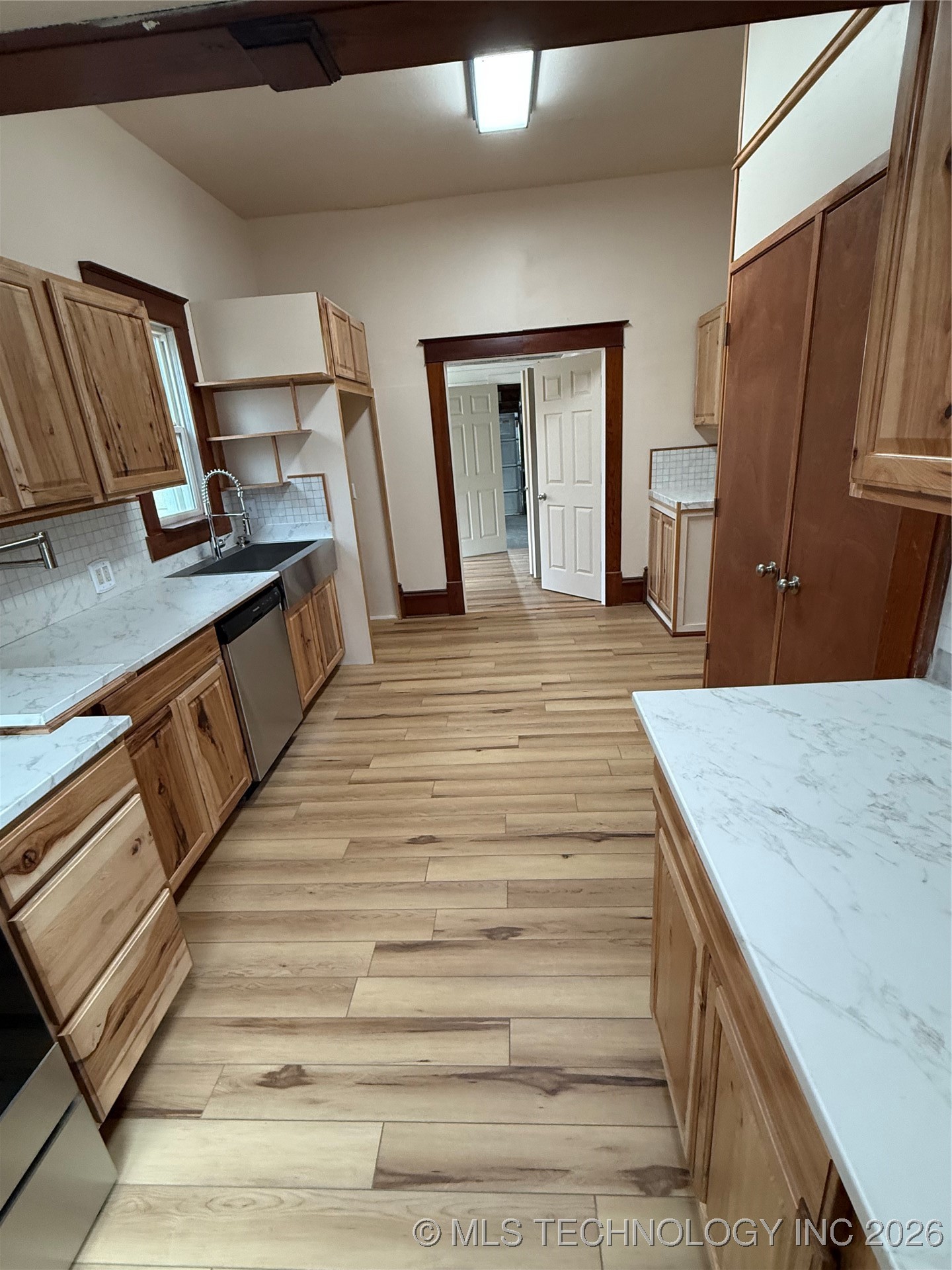 611 Goingsnake Property Photo 10