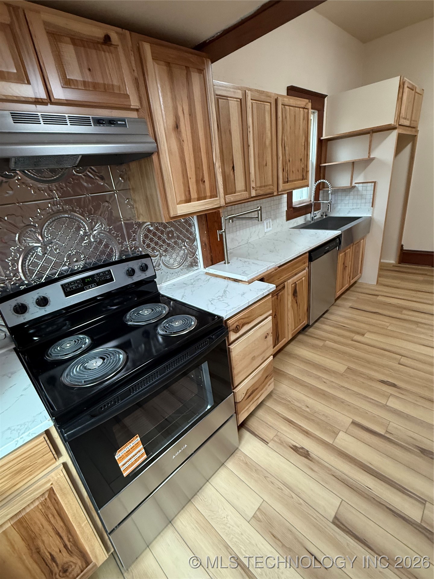 611 Goingsnake Property Photo 16