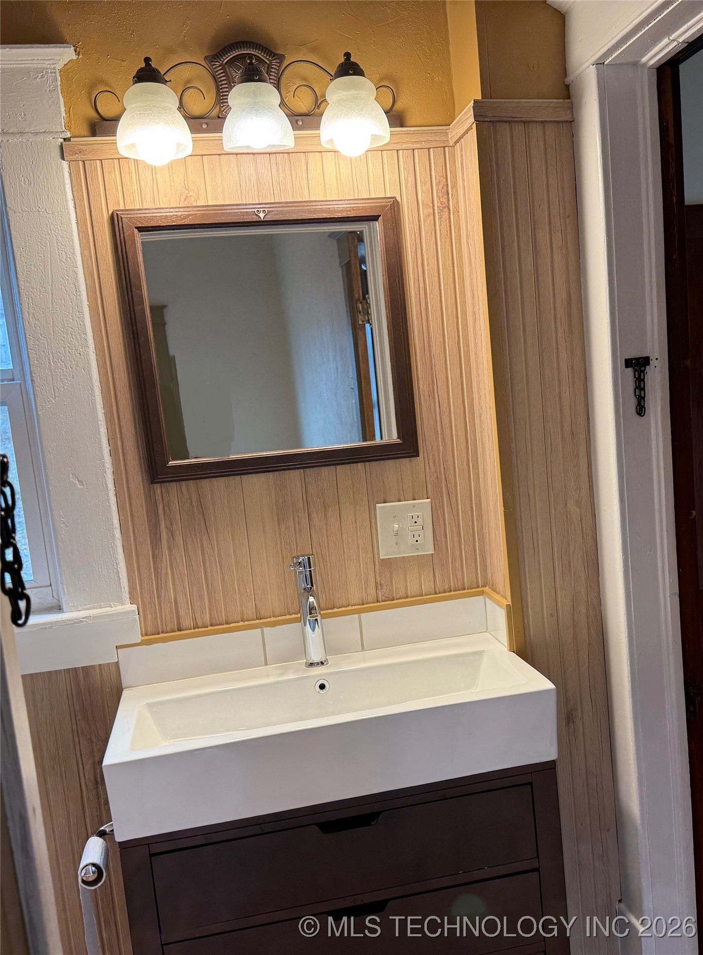 611 Goingsnake Property Photo 30