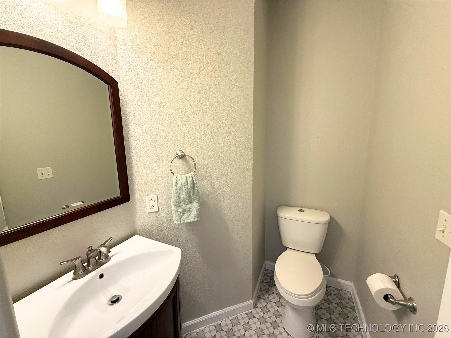 13411 S 125th East Avenue Property Photo 10