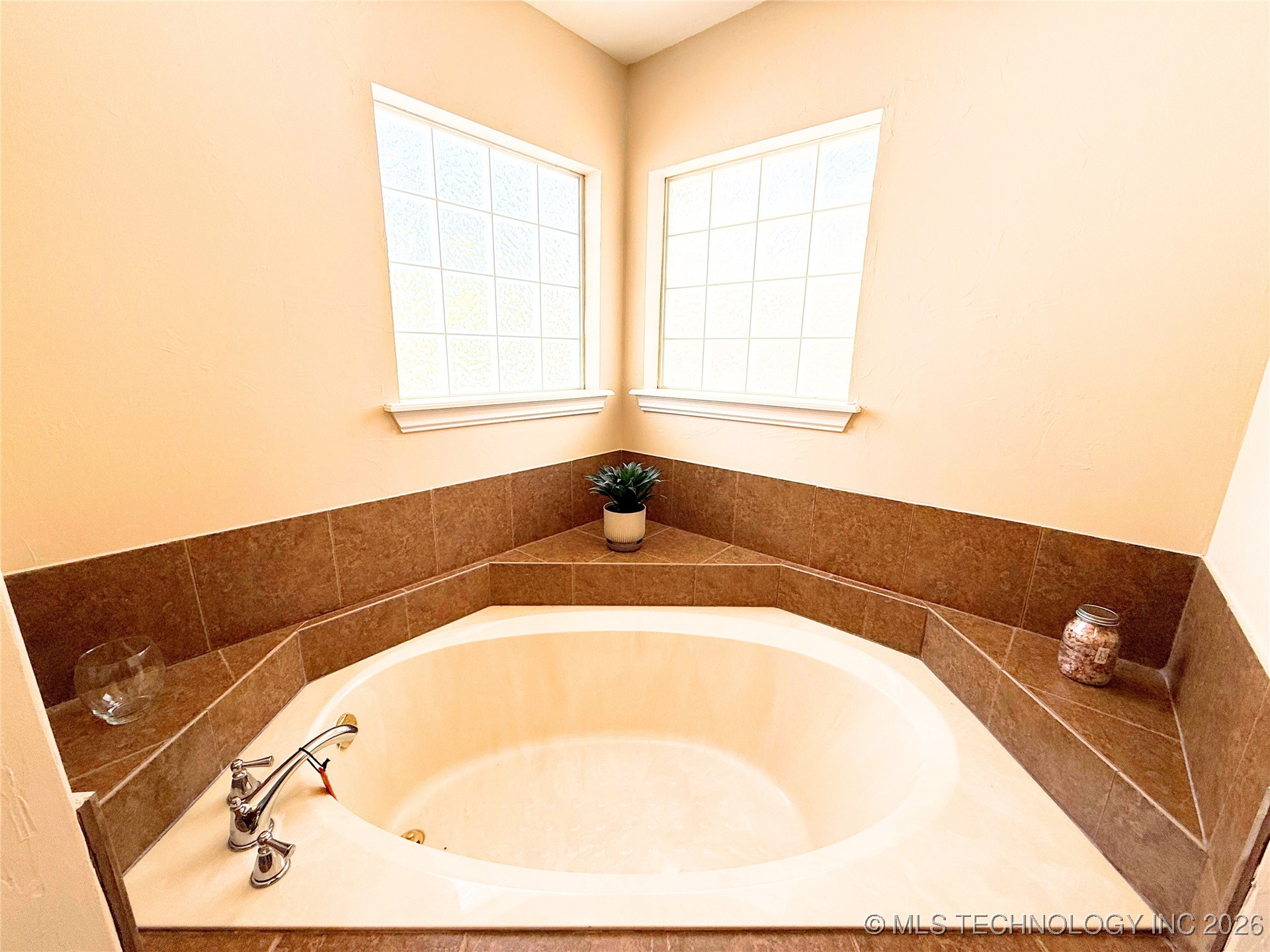 13411 S 125th East Avenue Property Photo 17