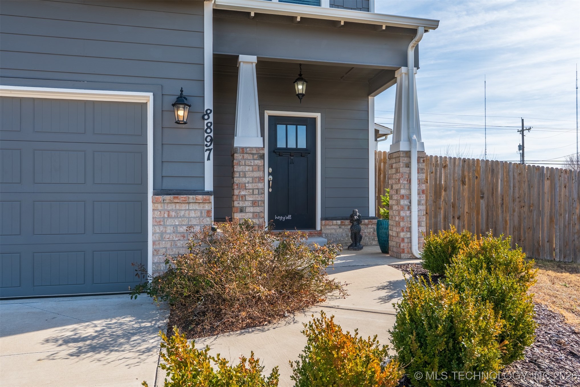 8897 S 256th East Place Property Photo 4