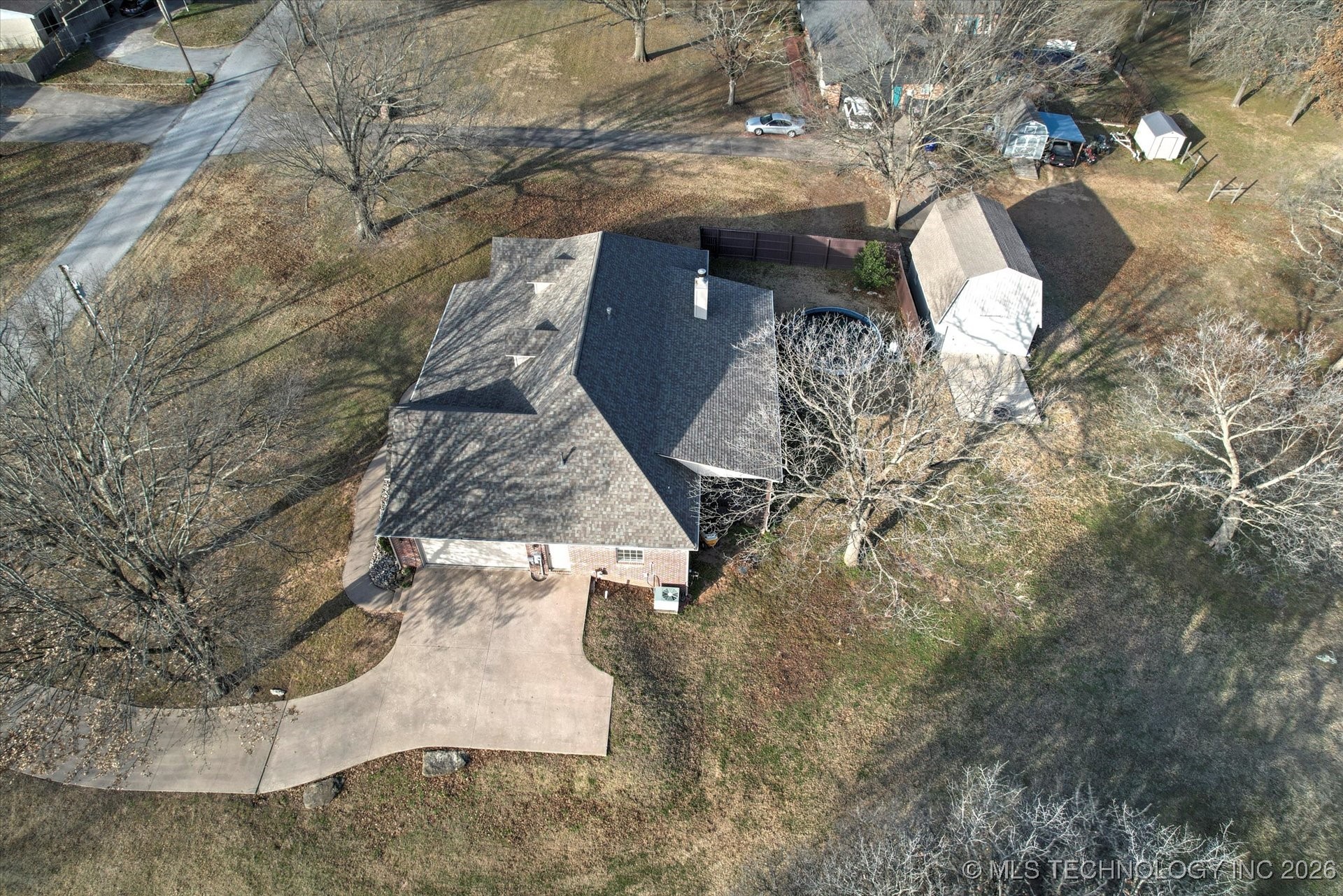 18019 E Brady Street Property Photo 11