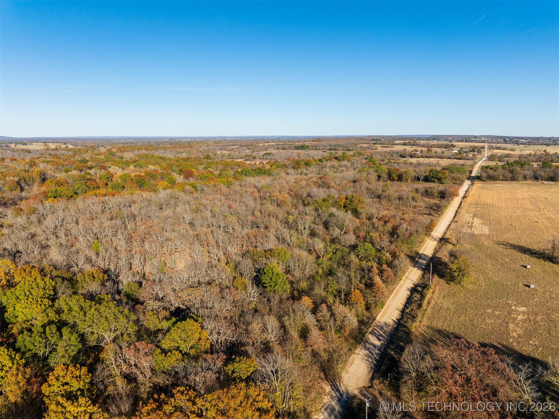 1 E 1020 Road Property Photo 18