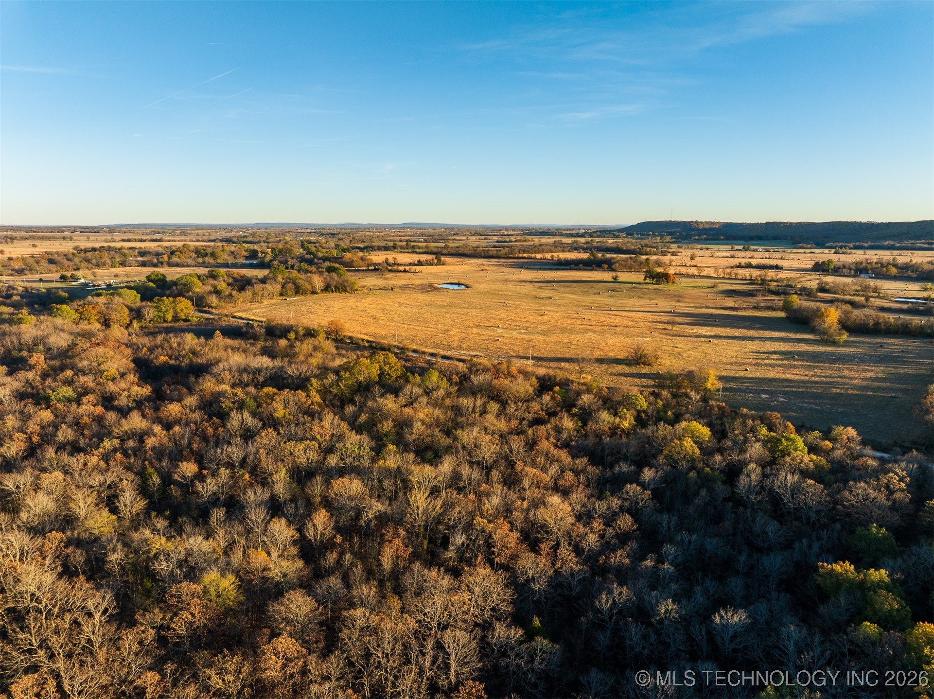 1 E 1020 Road Property Photo 21