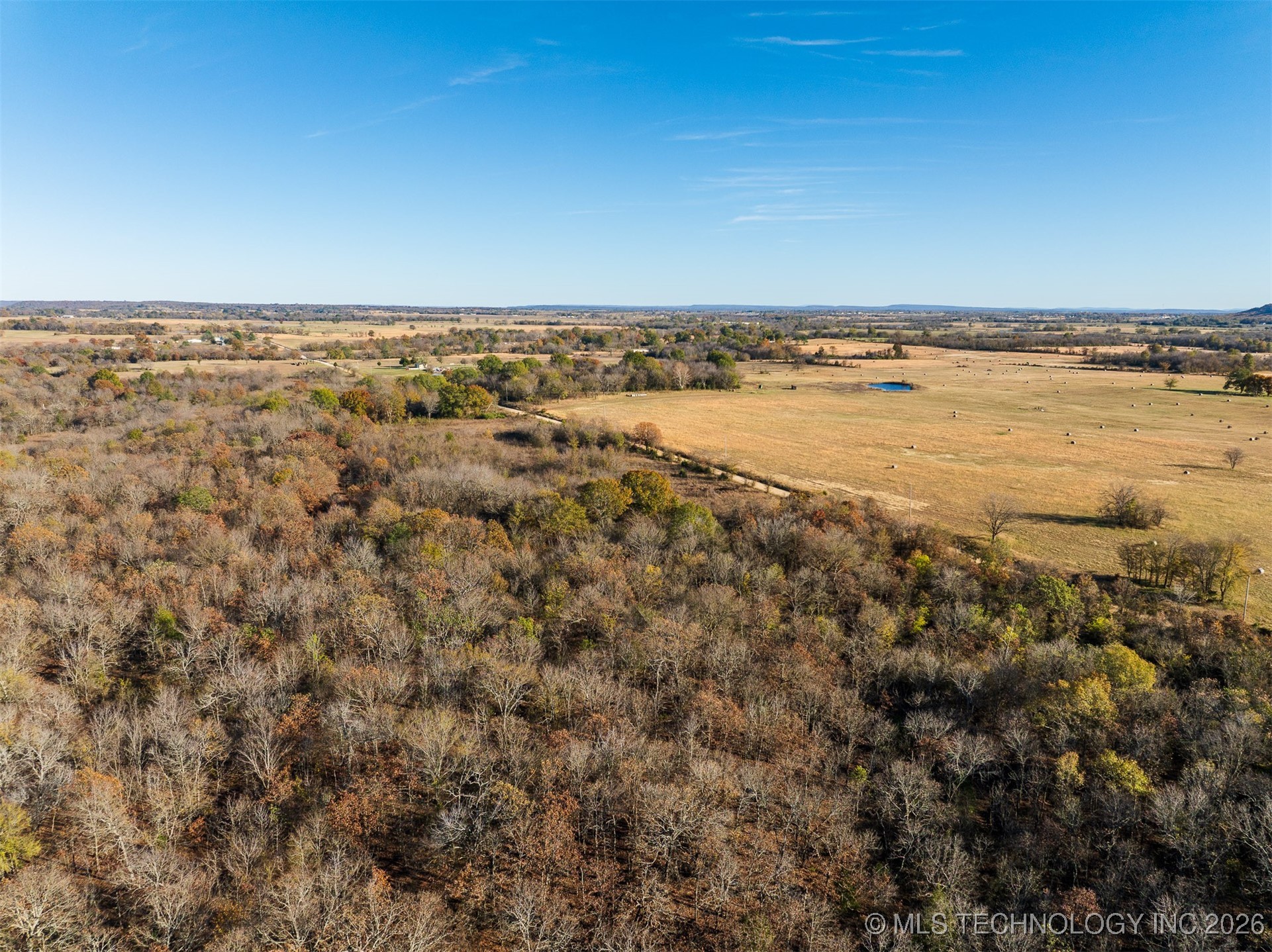 1 E 1020 Road Property Photo 25