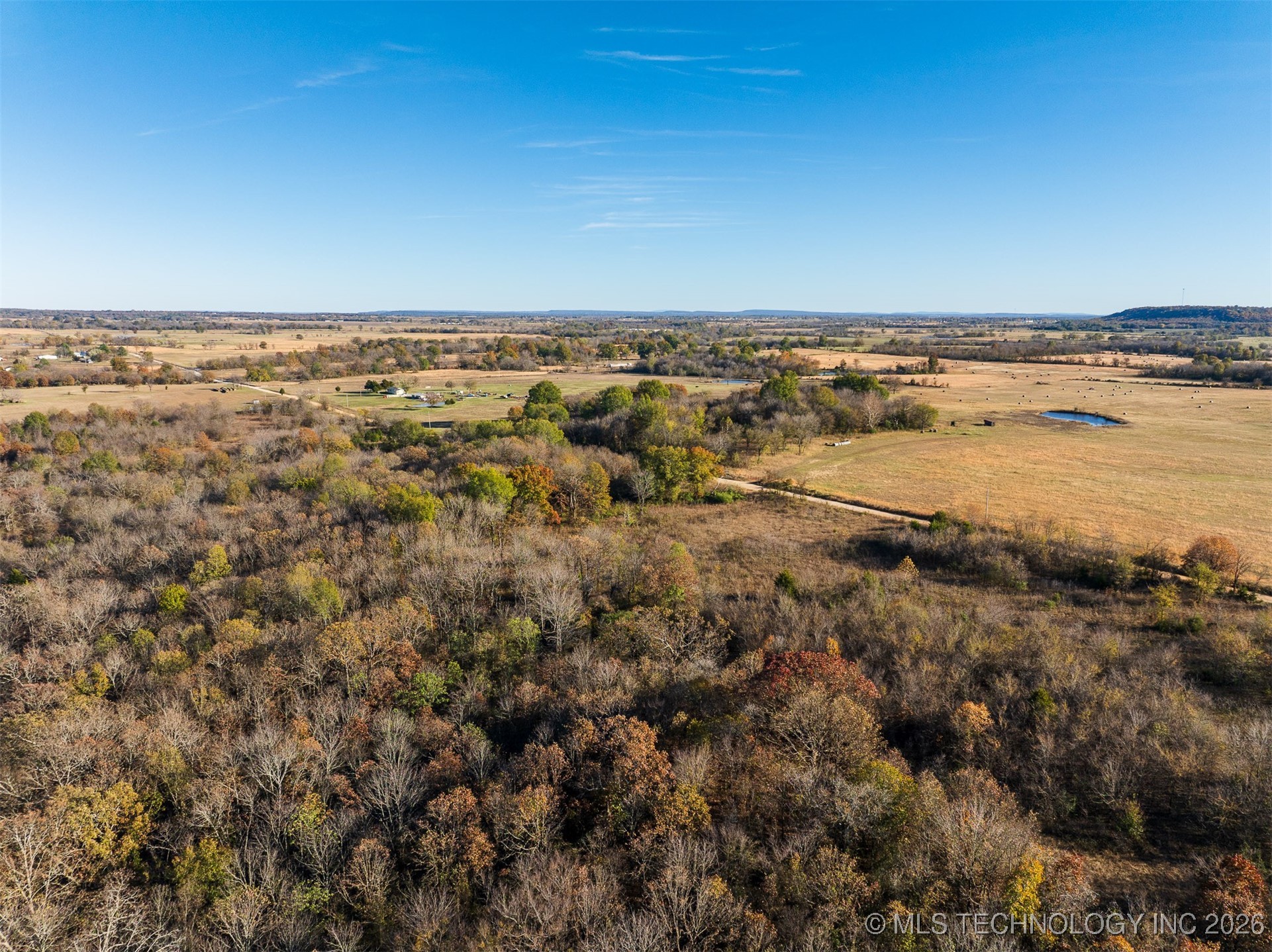 1 E 1020 Road Property Photo 27