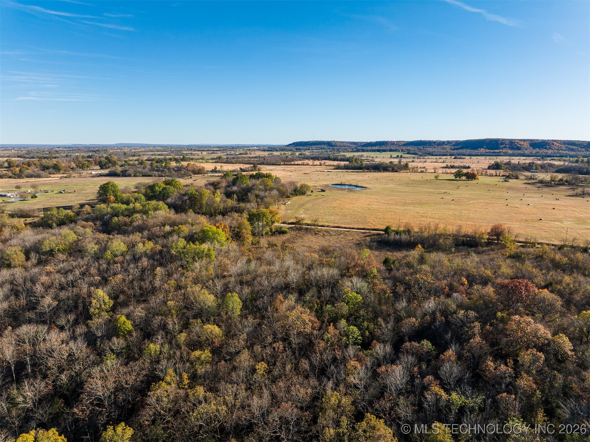 1 E 1020 Road Property Photo 28