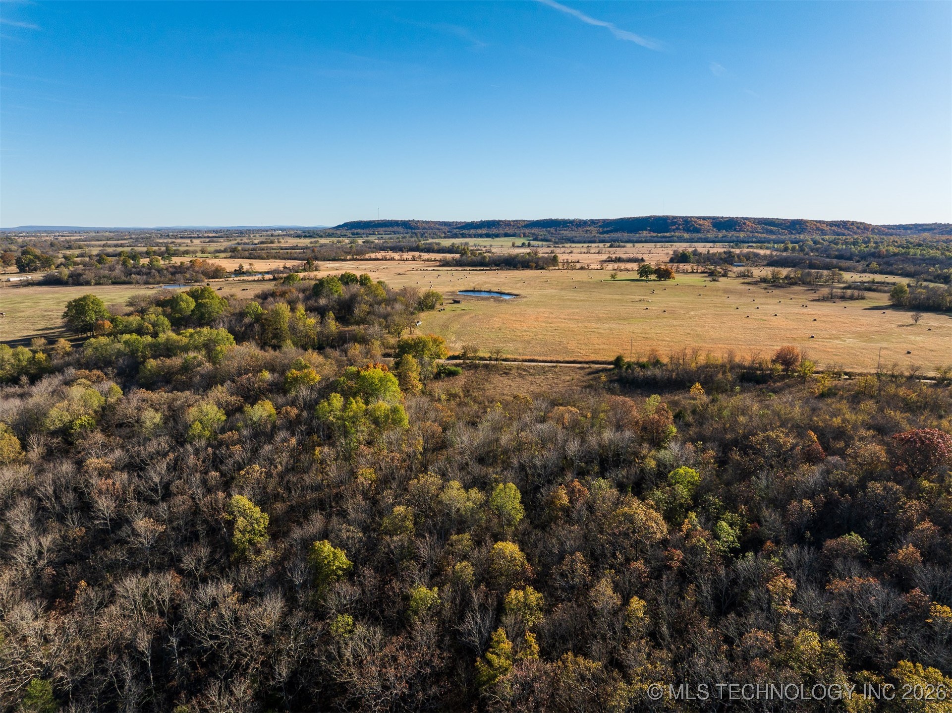 1 E 1020 Road Property Photo 29