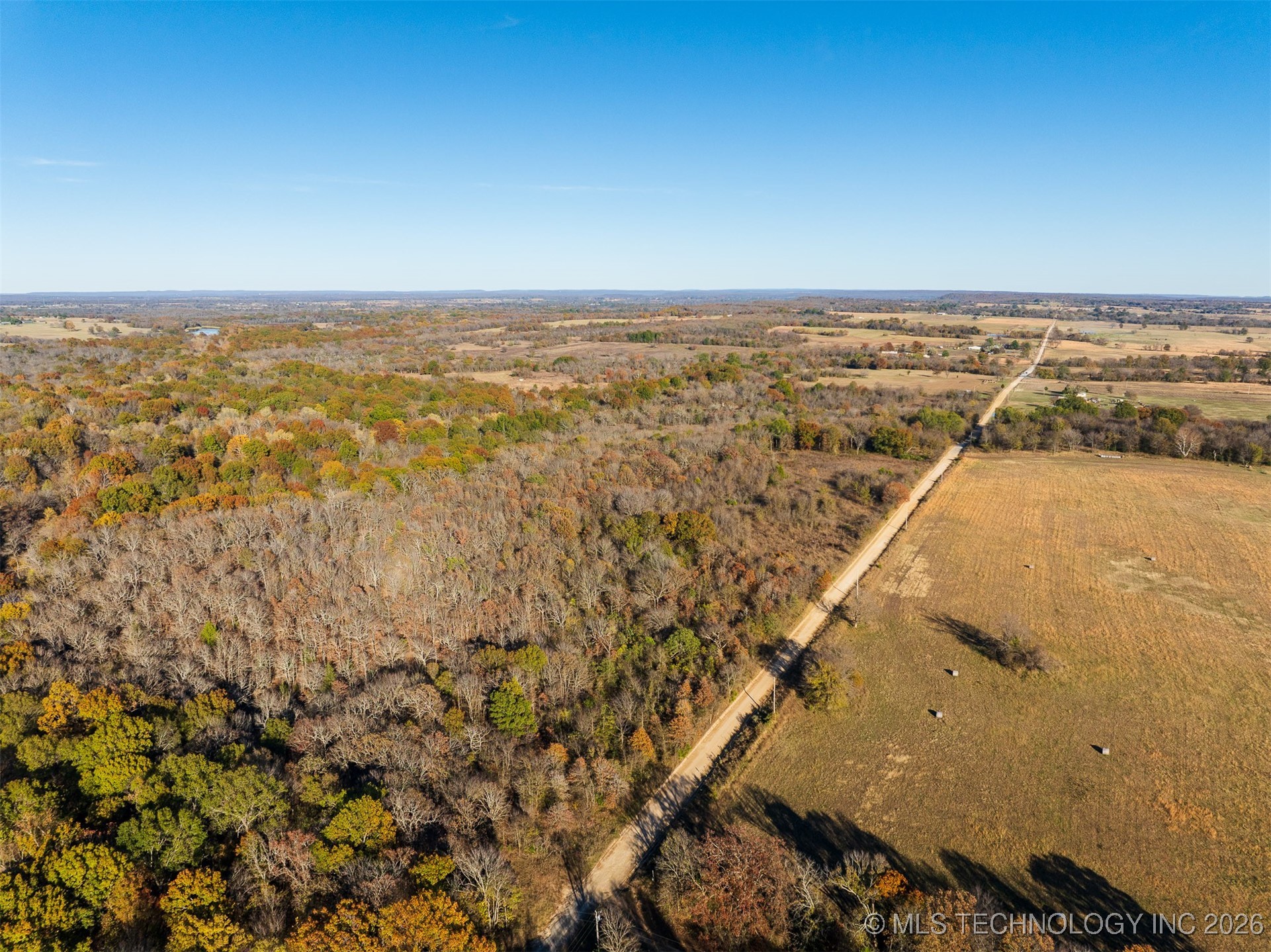 1 E 1020 Road Property Photo 34