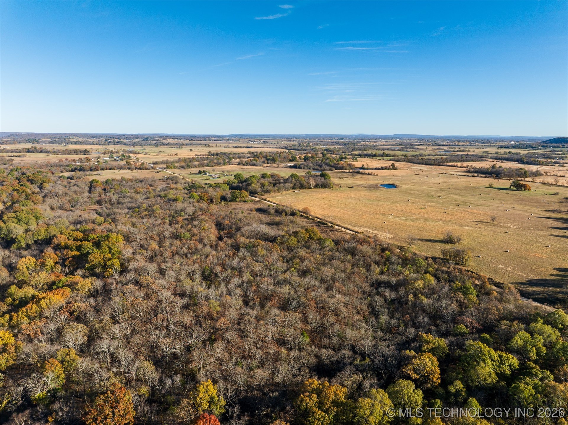 1 E 1020 Road Property Photo 37