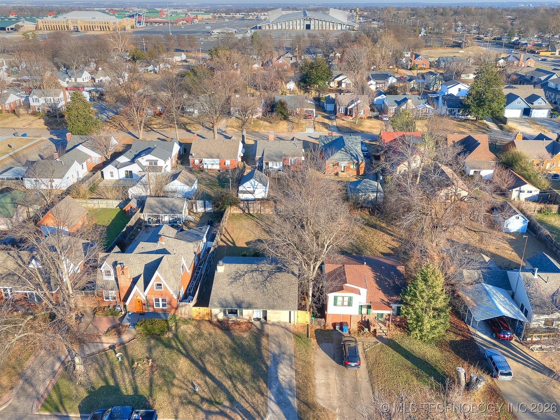 1915 S Indianapolis Avenue Property Photo 18