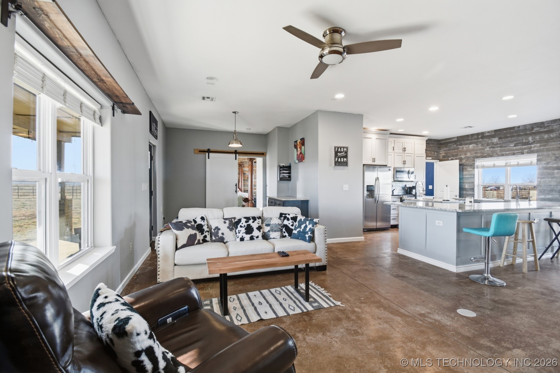 11252 S 4110 Road Property Photo 10