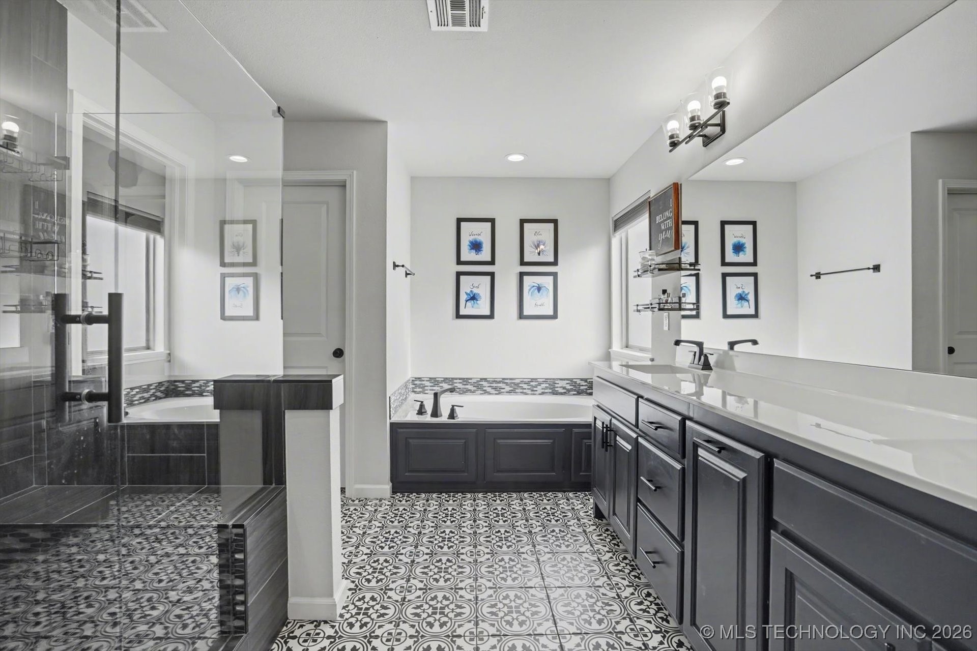 824 N 88th Street Property Photo 11