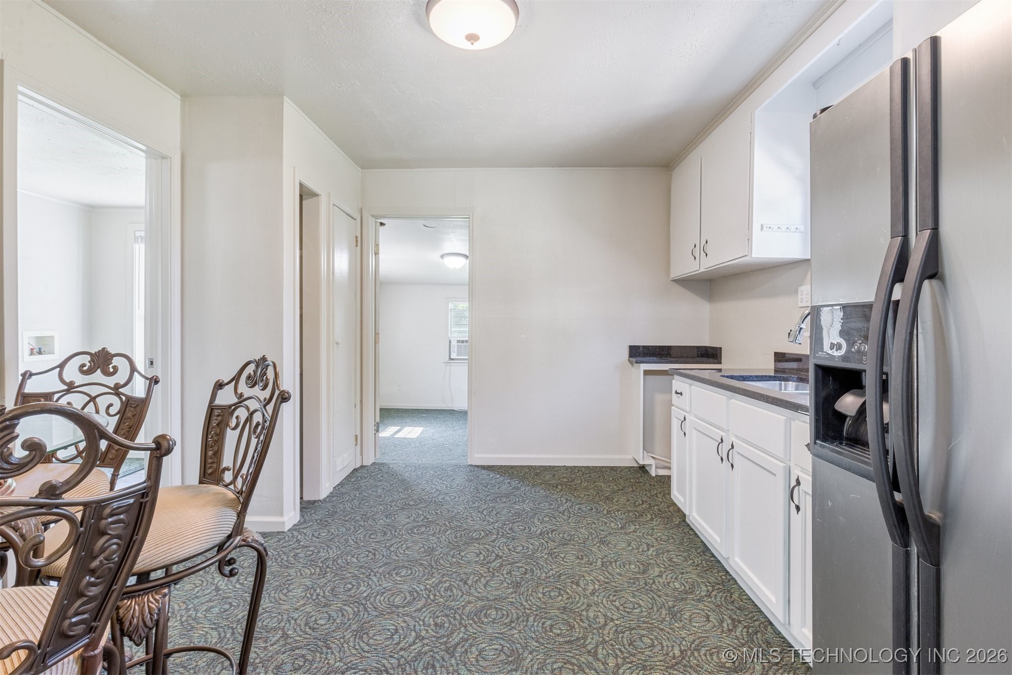 210 E Redwood Street Property Photo 13