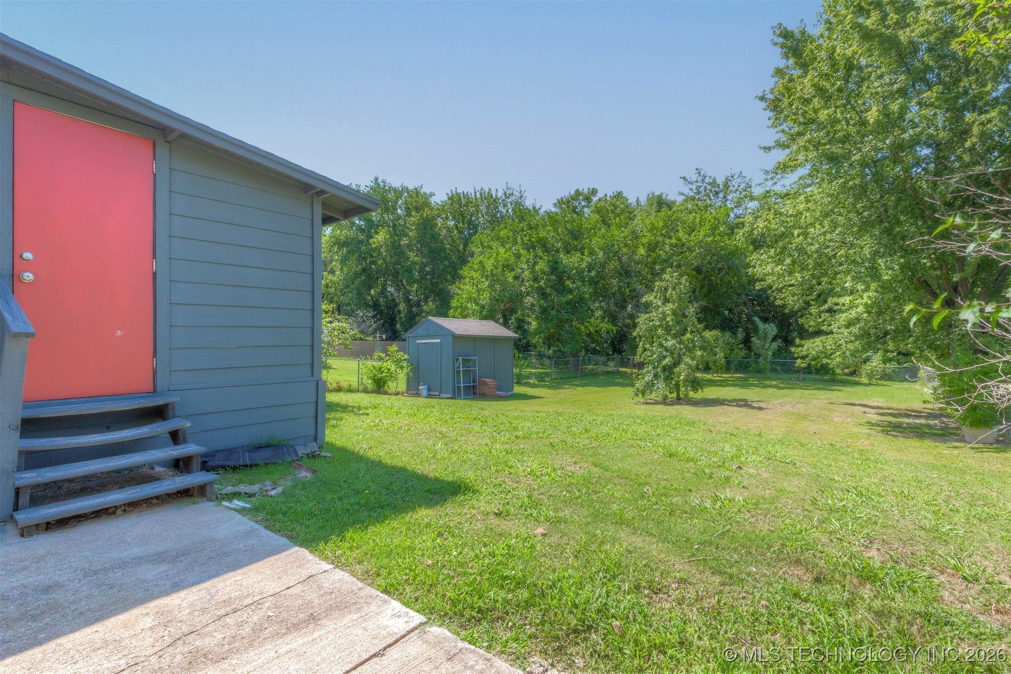 210 E Redwood Street Property Photo 24