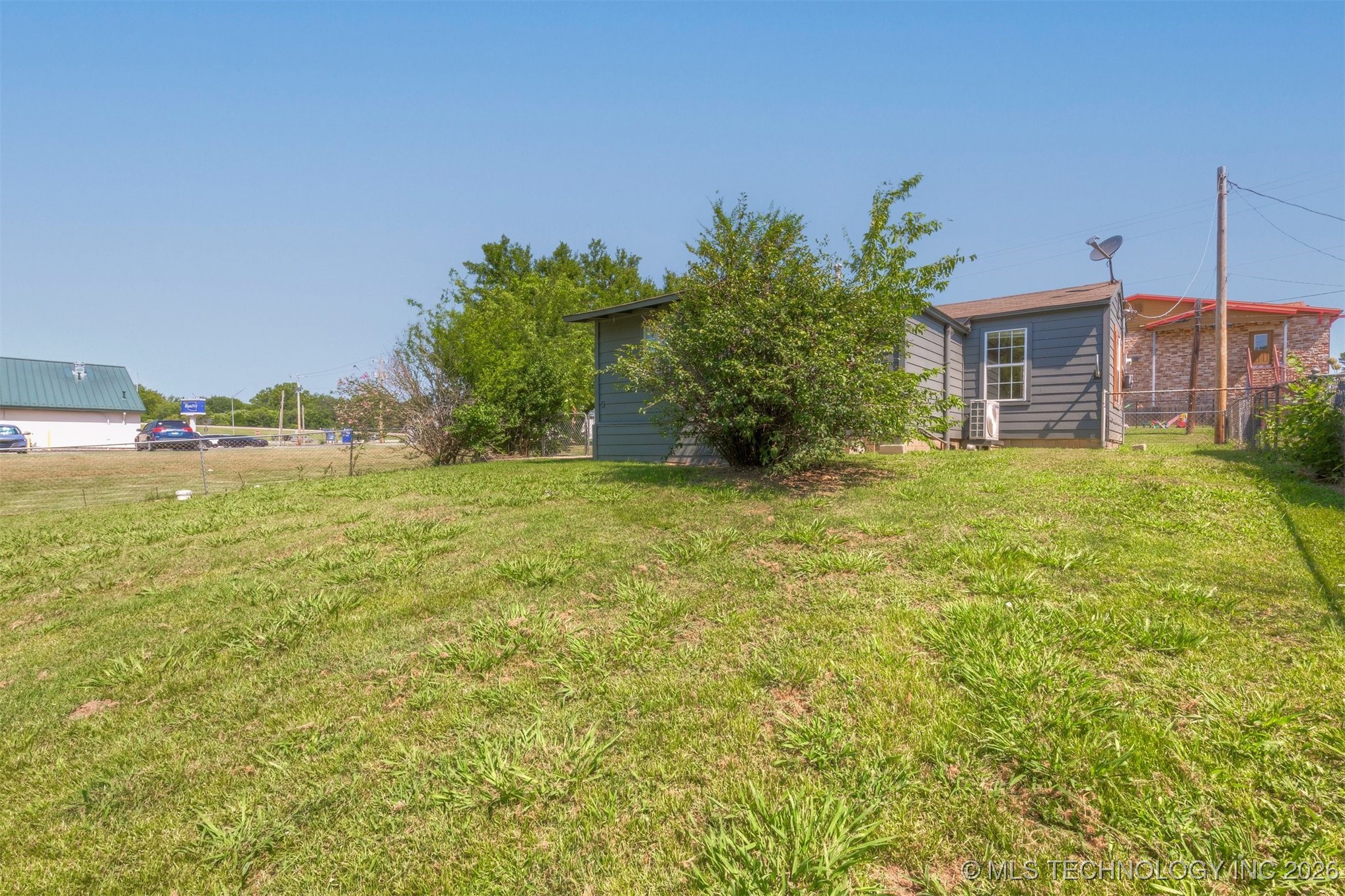 210 E Redwood Street Property Photo 26