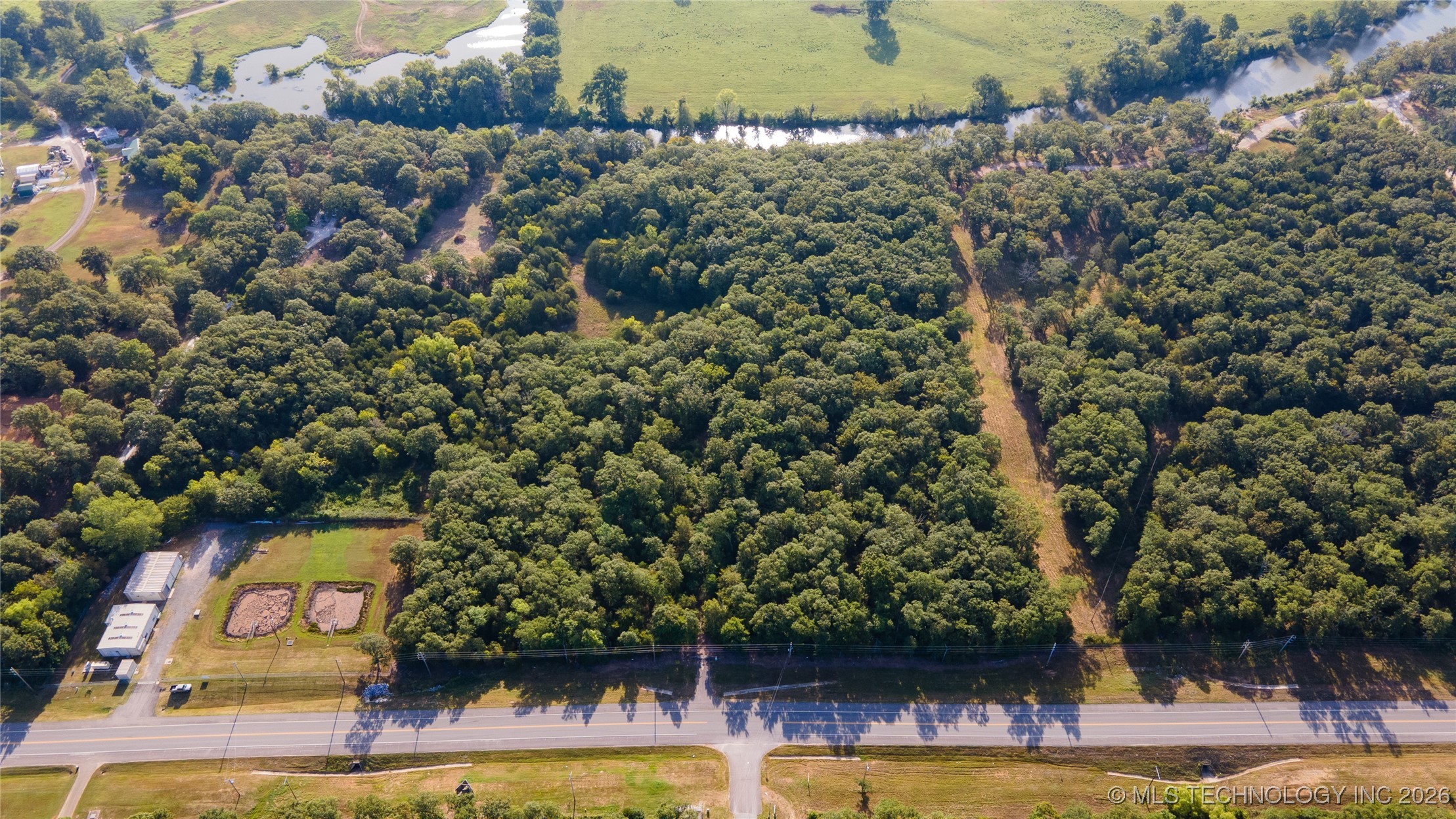 100257 Hwy 100 Property Photo 10